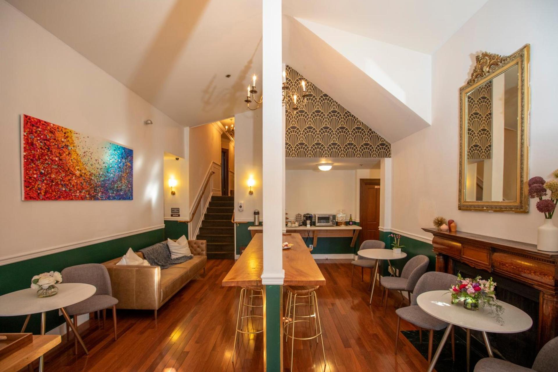 Washington Square Inn photo 6