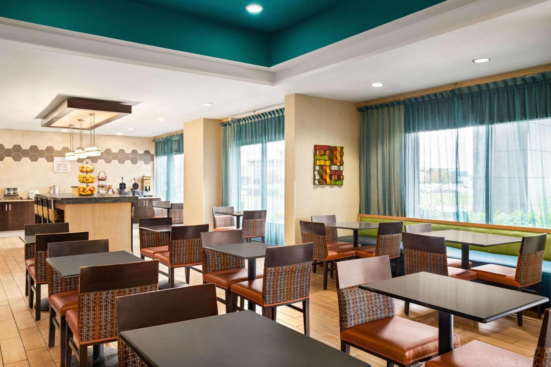 La Quinta Inn & Suites by Wyndham Richmond-Midlothian photo 6