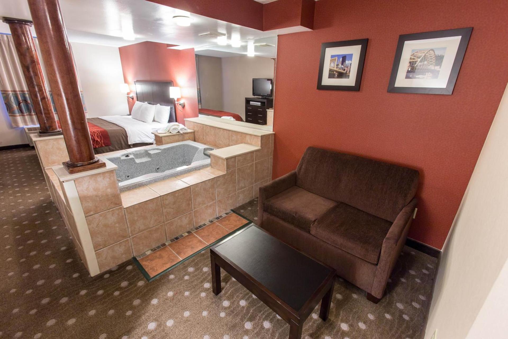 Comfort Inn Pittsburgh Crafton photo 34
