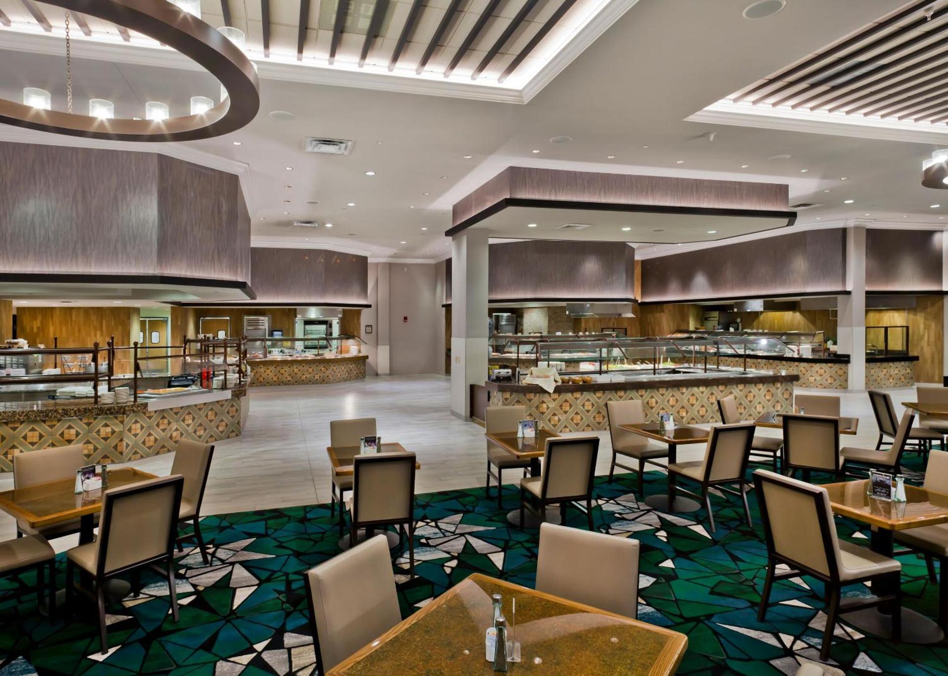 Riverside Casino & Golf Resort photo 11