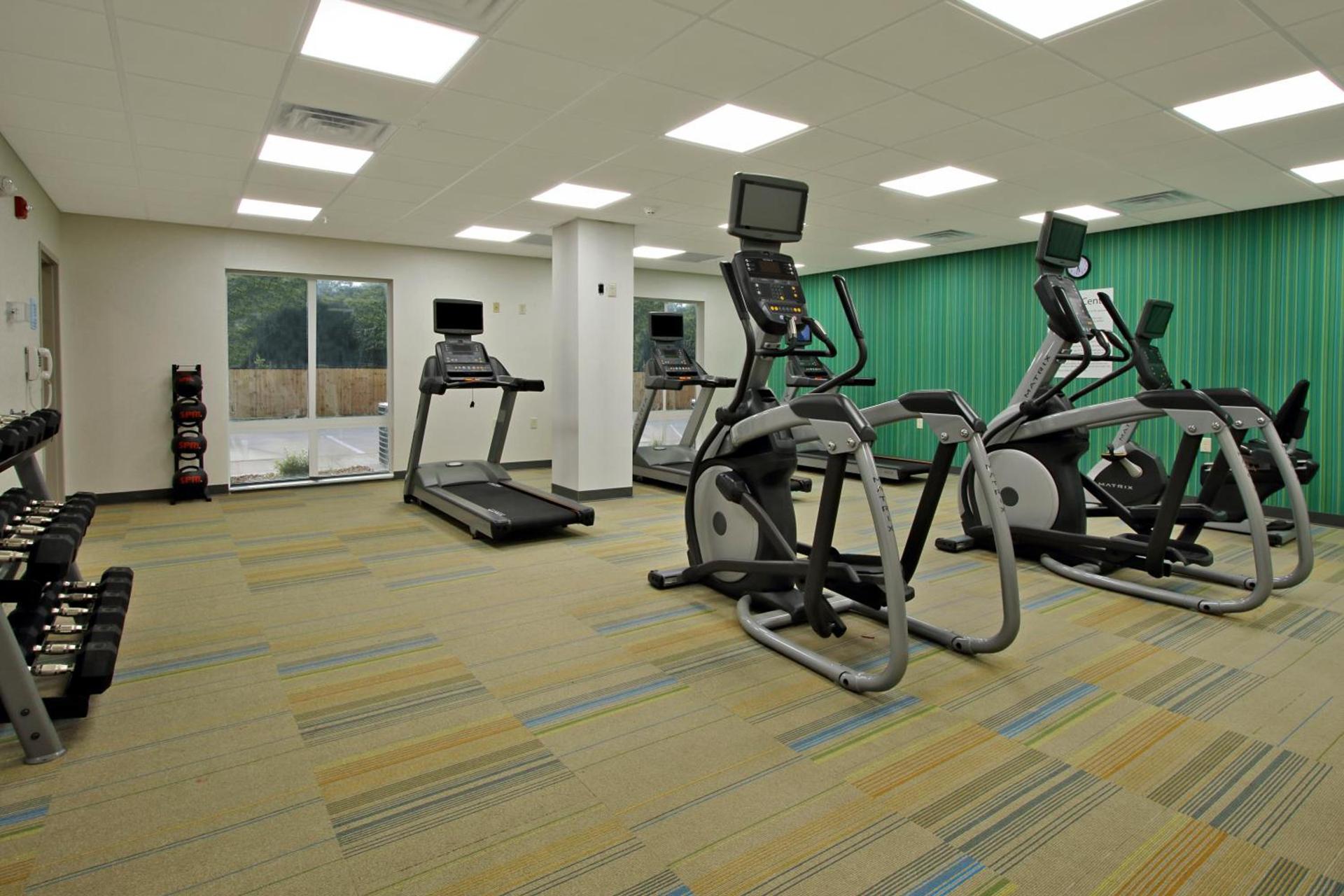 Holiday Inn Express & Suites Columbus North by IHG photo 10