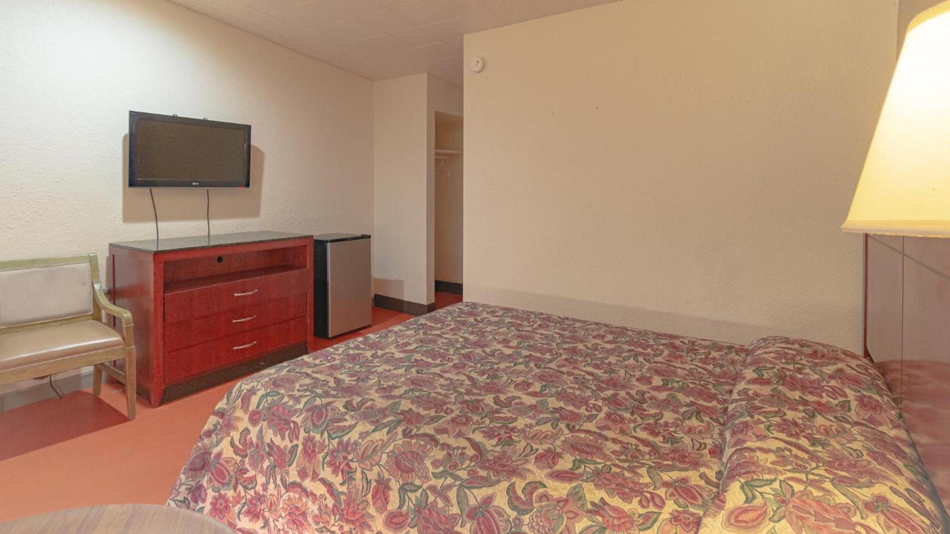 Red Horse Motel Dayton Moraine photo 3