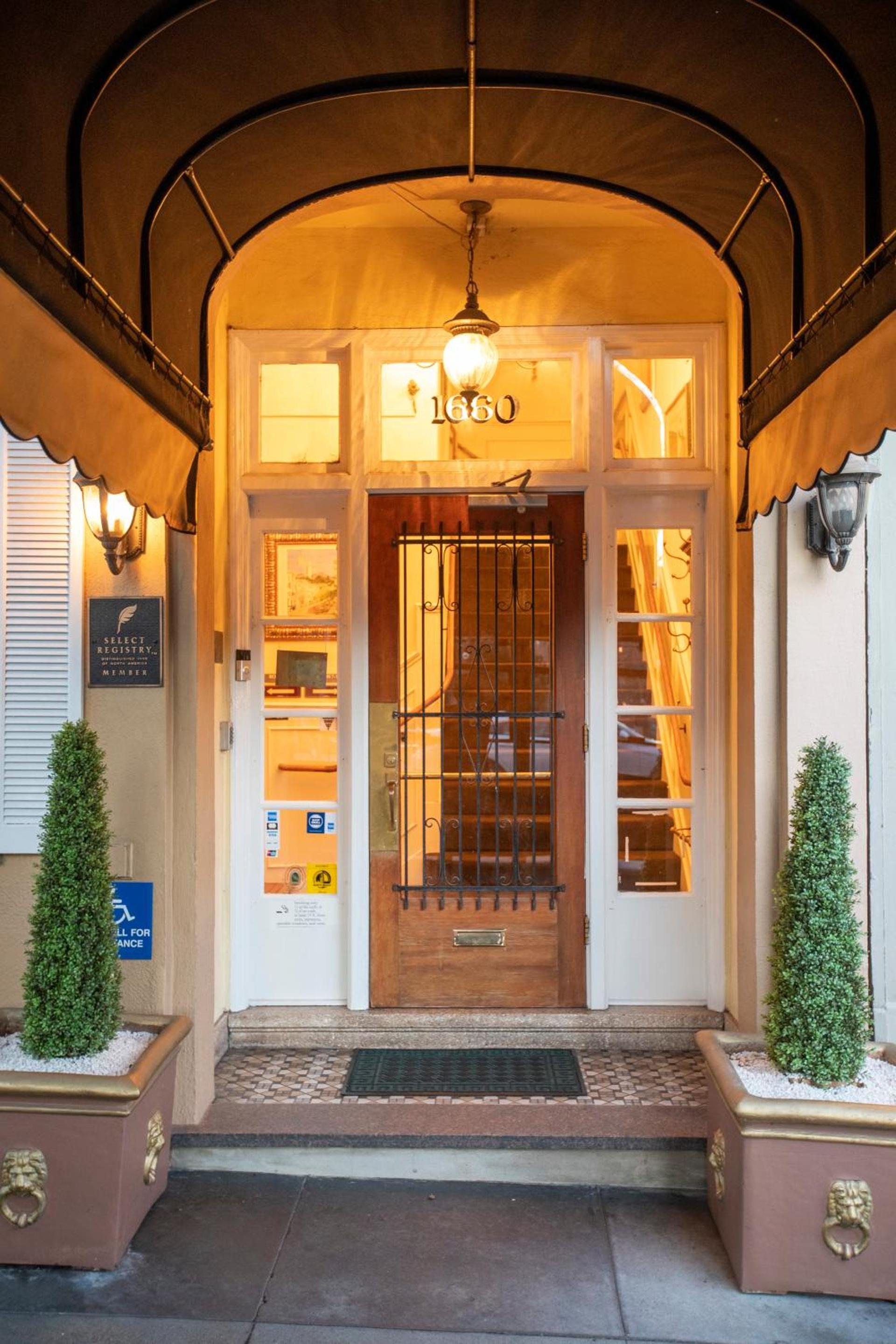 Washington Square Inn photo 9
