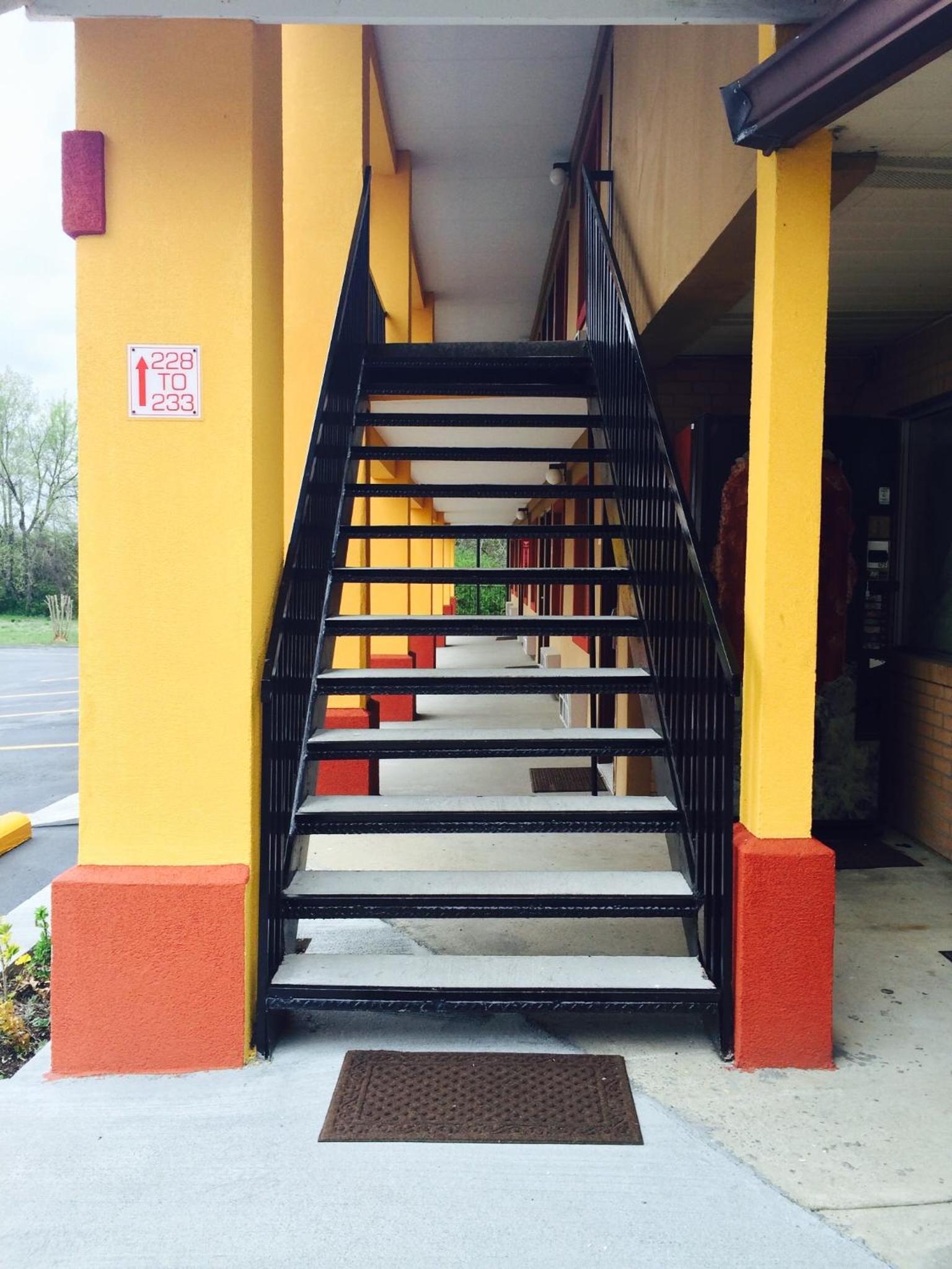 Duffys Motel - Calhoun photo 4