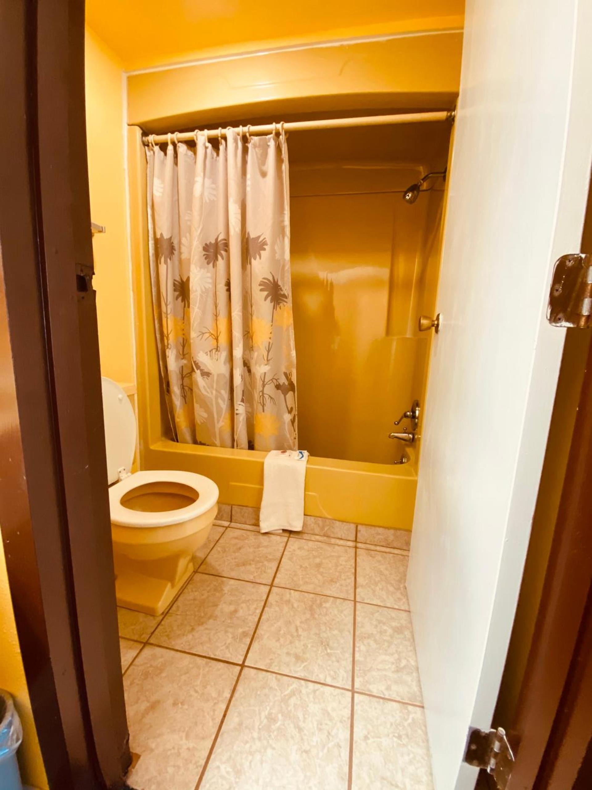 Gateway Inn photo 17