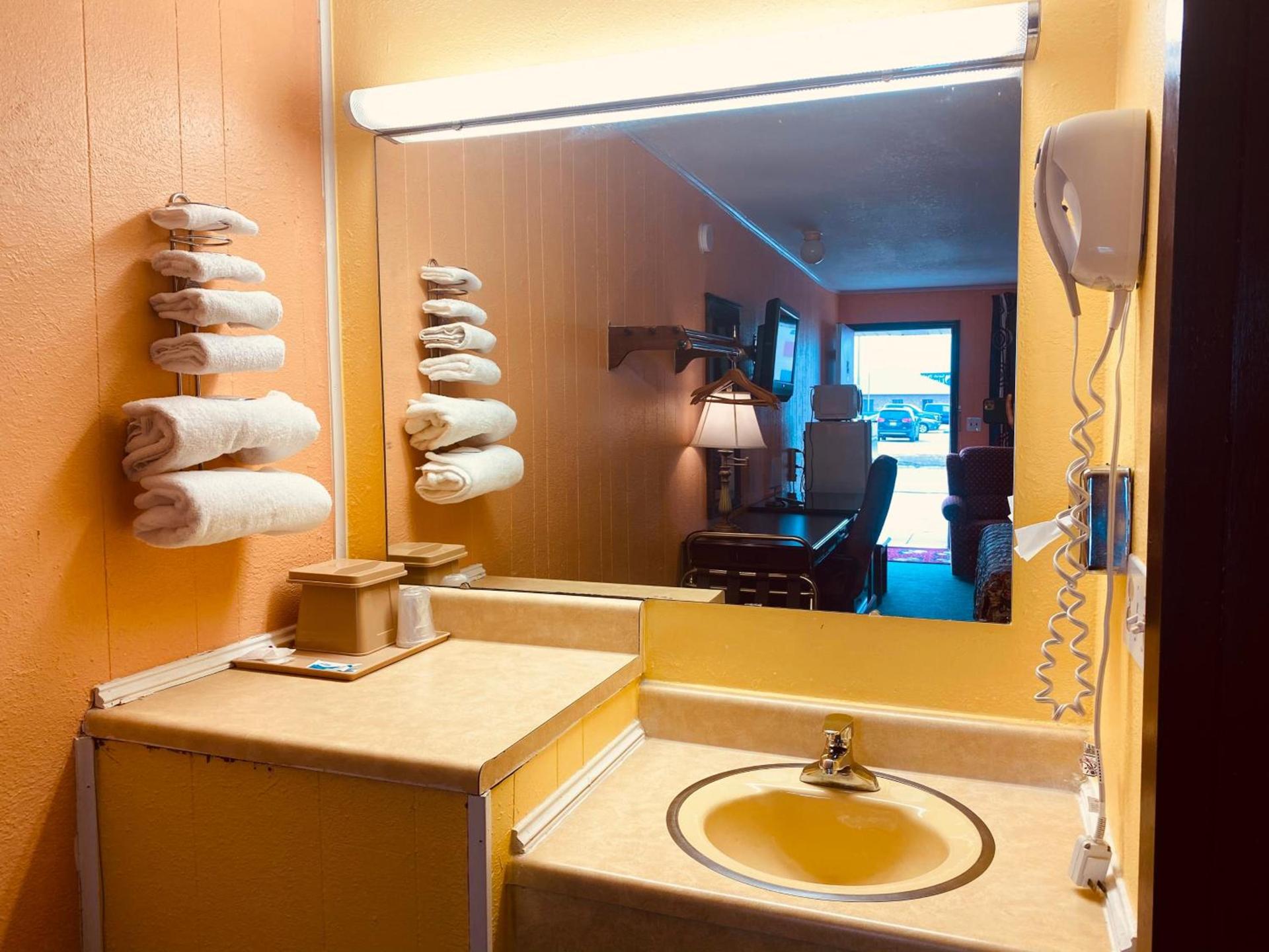 Gateway Inn photo 16