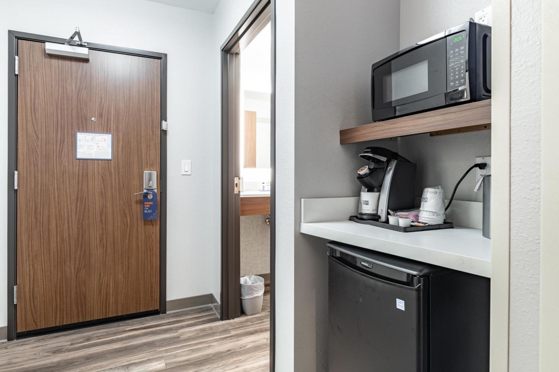 Holiday Inn Express & Suites - Moundsville by IHG photo 40