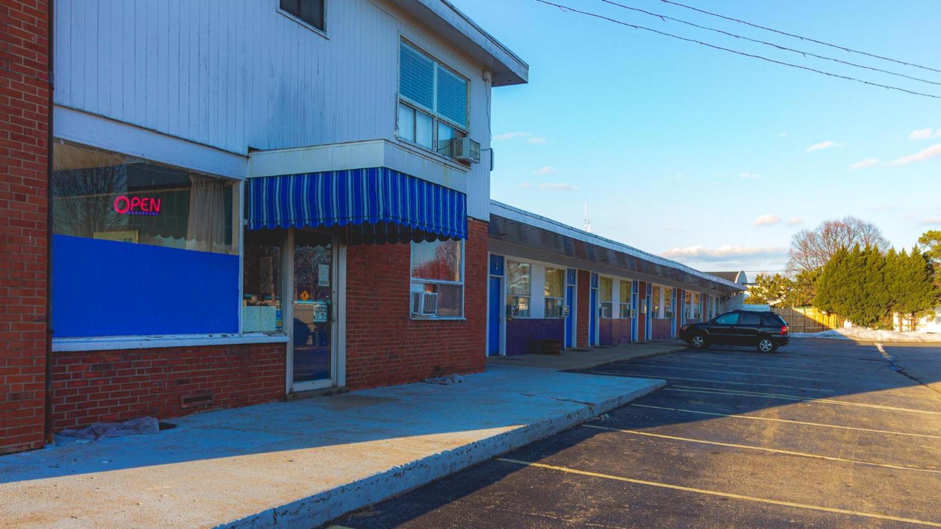 Red Horse Motel Dayton Moraine photo 1
