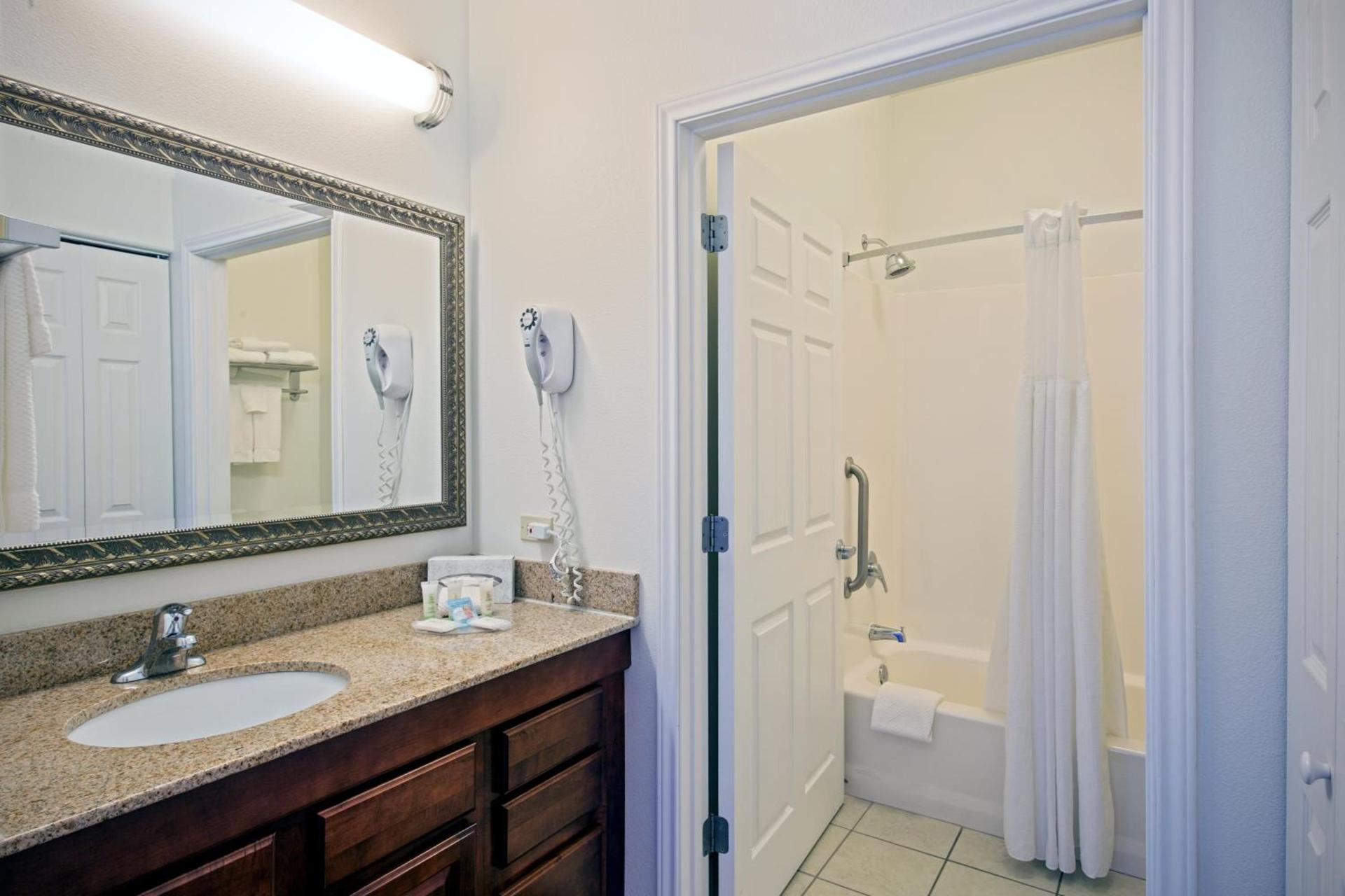 Staybridge Suites Rockford by IHG photo 22