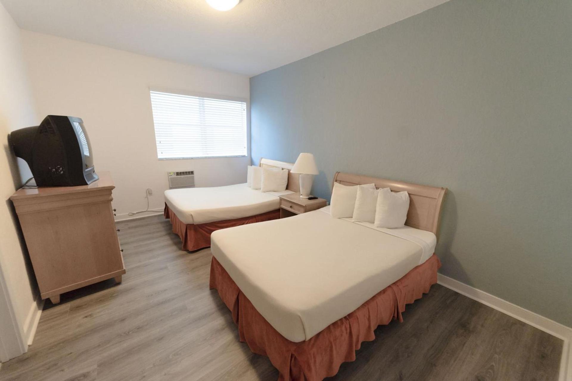 Broadmore Miami Beach photo 38