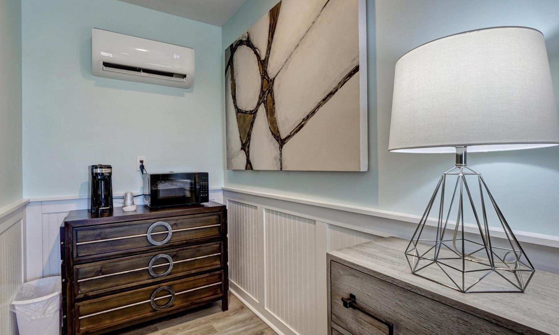 Loggerhead Inn and Suites photo 46