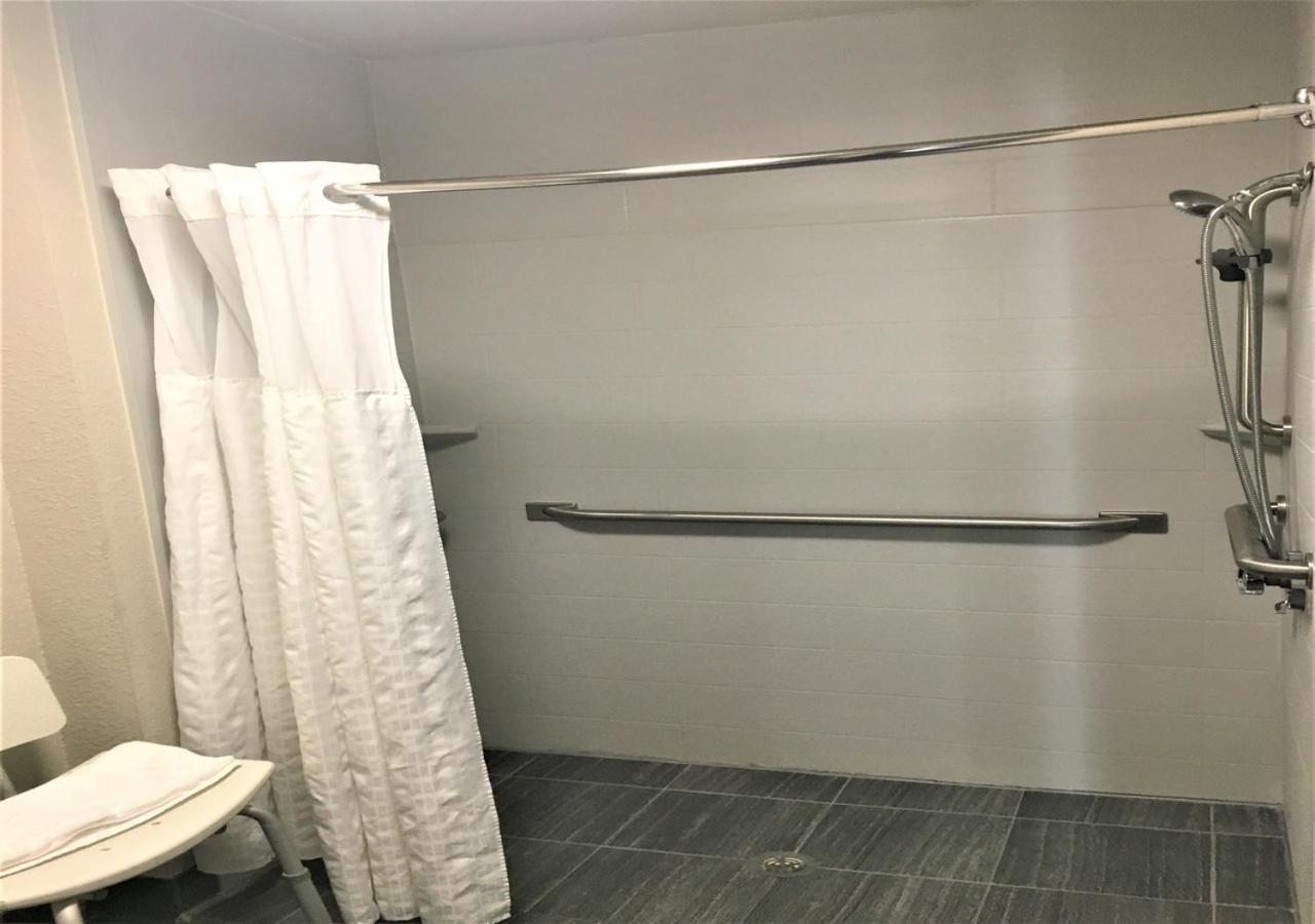 Comfort Suites Nashville Airport - BNA photo 60