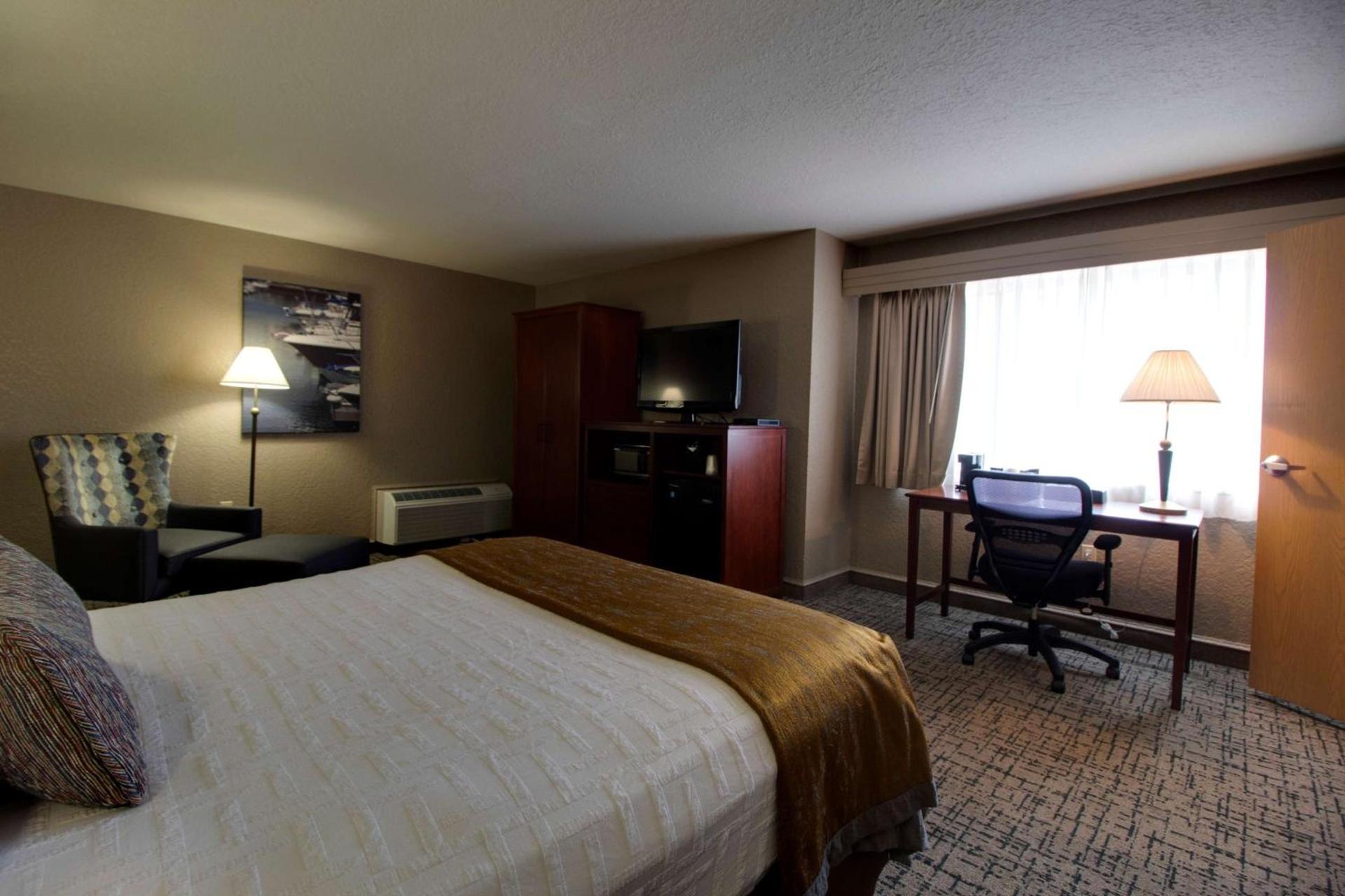 Best Western Harbour Pointe Lakefront photo 11