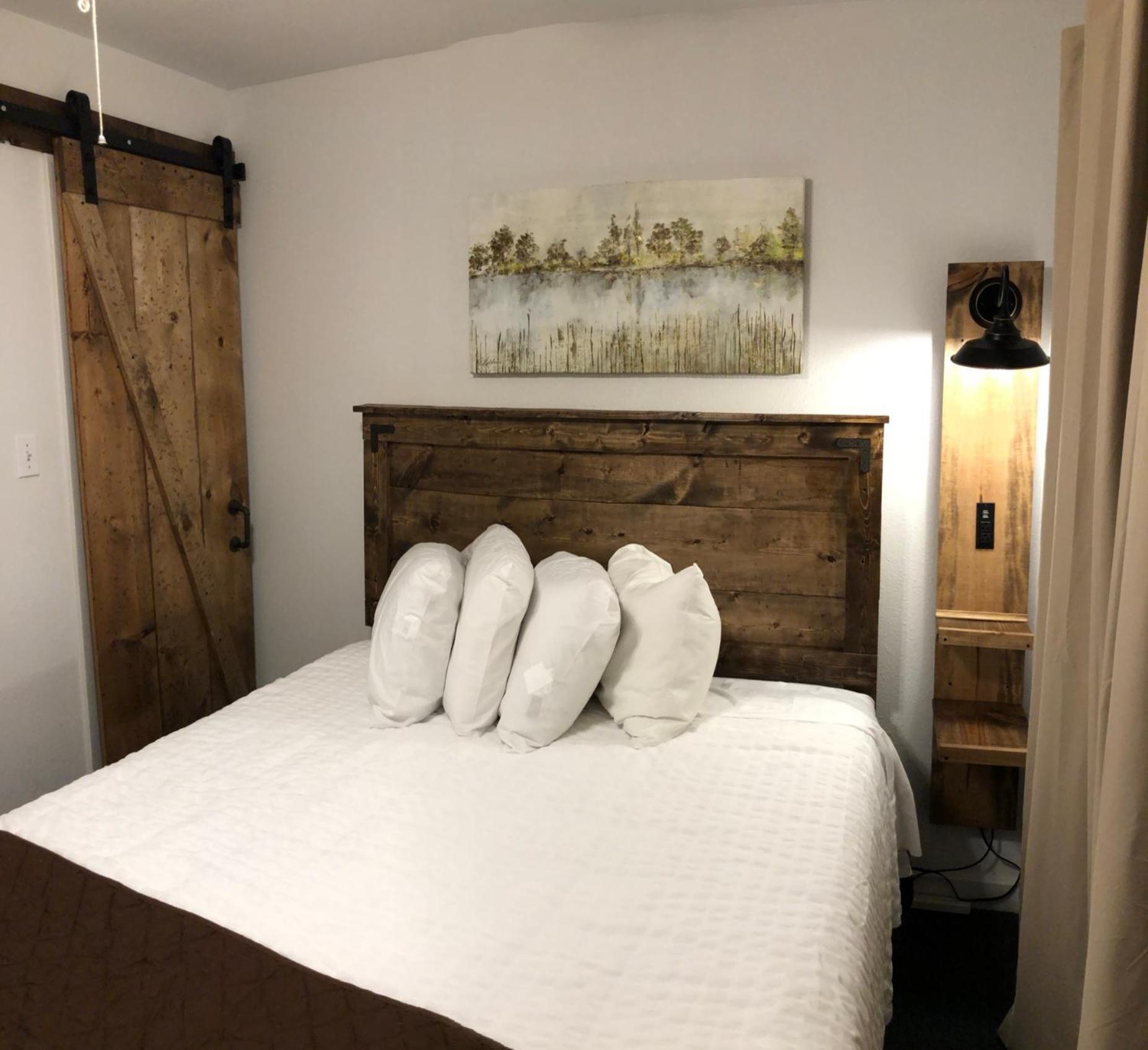 Mountain View Guest Motel photo 59