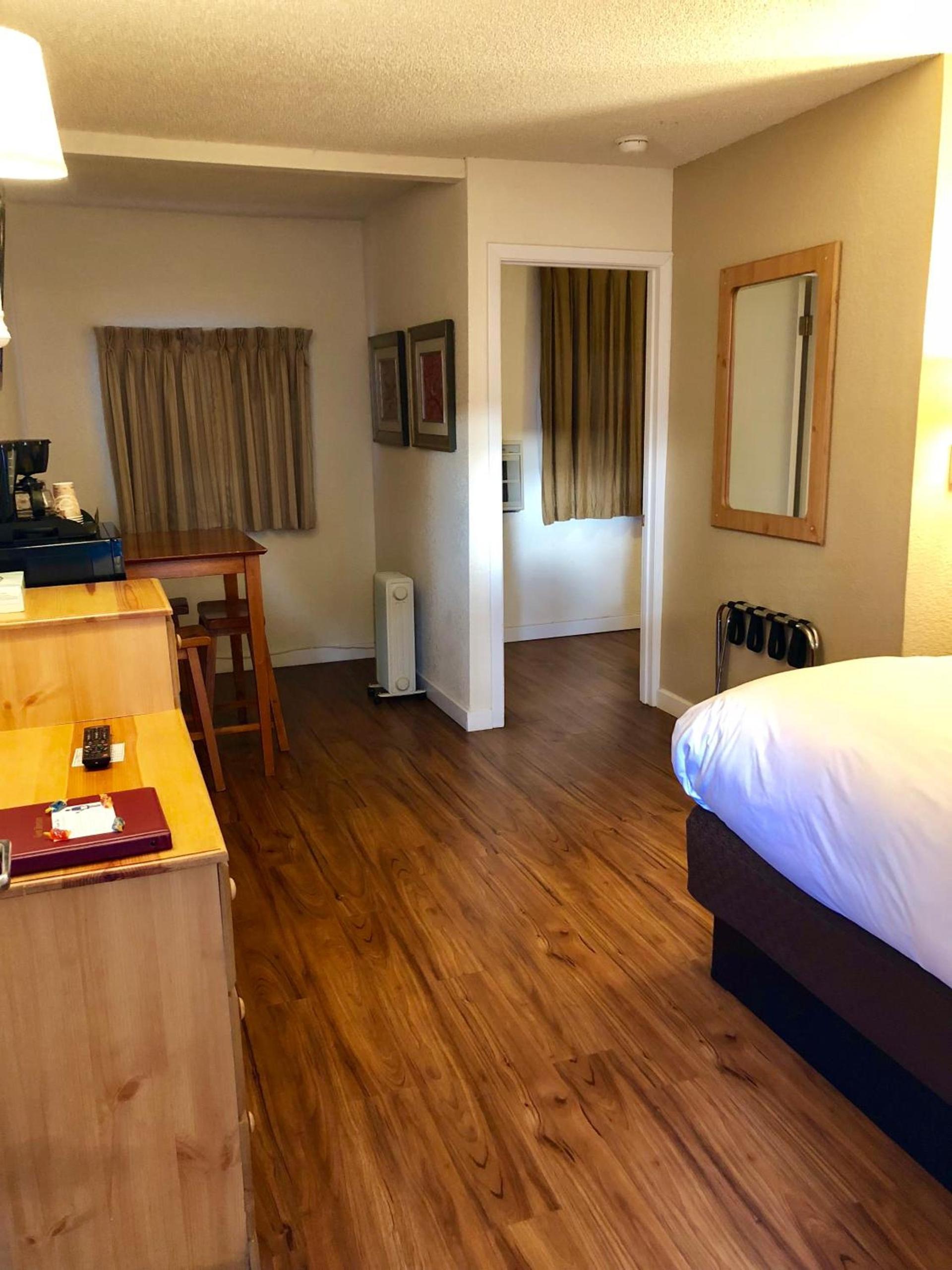 Cold Creek Inn photo 8
