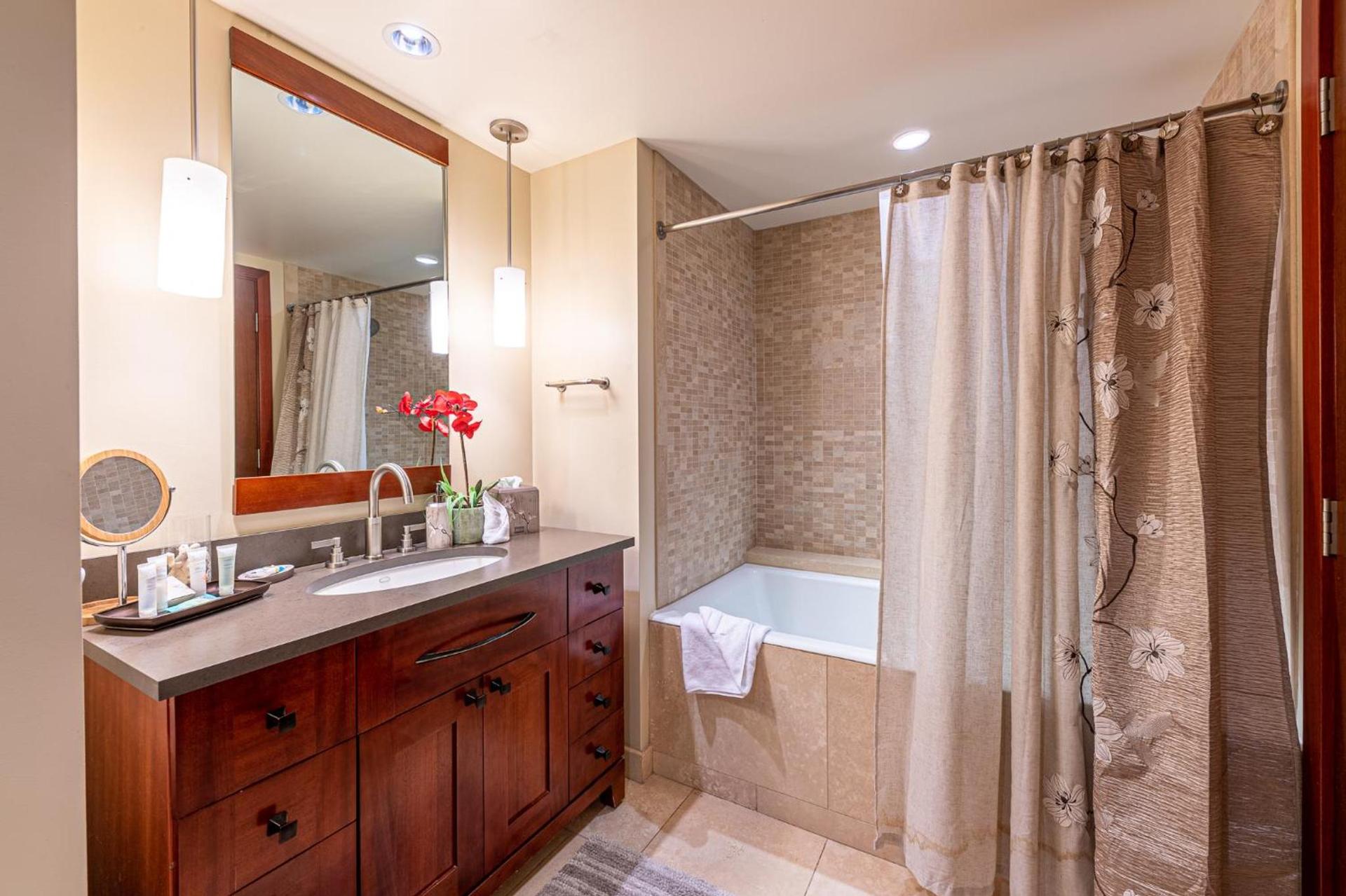 Luxurious Ocean View Beach Villa B-903 at Ko'Olina Beach Villas photo 26