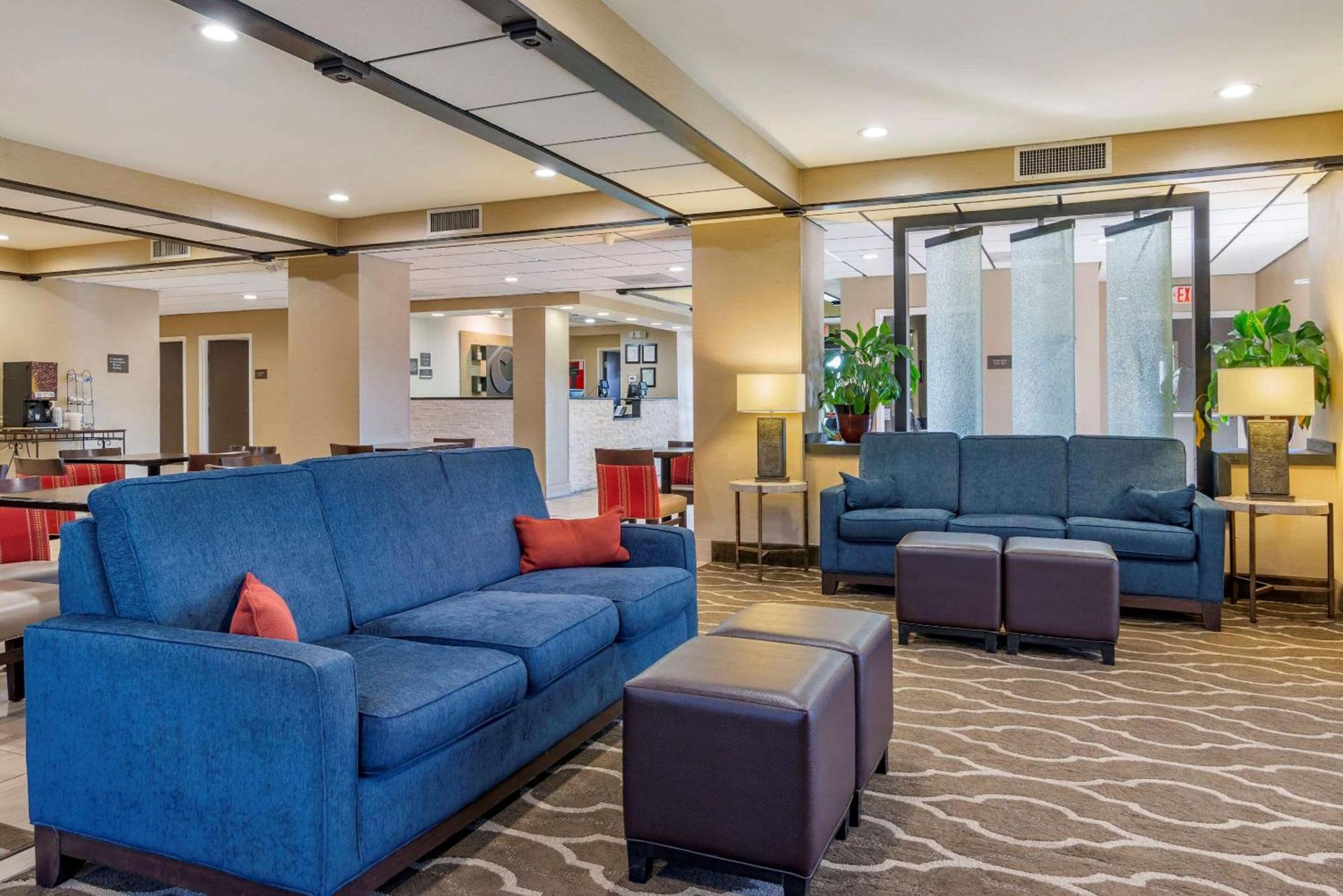 Comfort Inn Opelika - Auburn photo 3