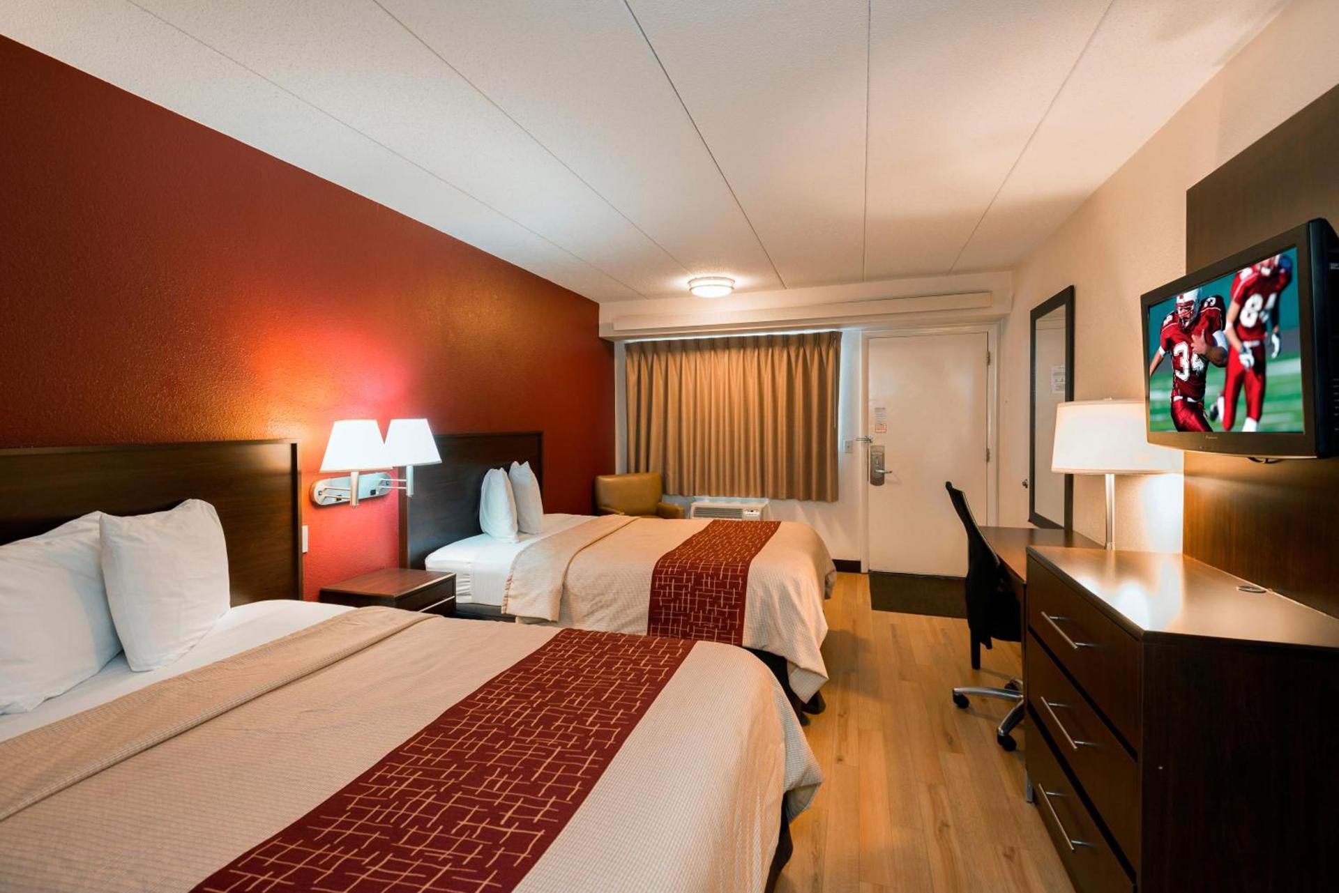 Red Roof Inn Marietta photo 12