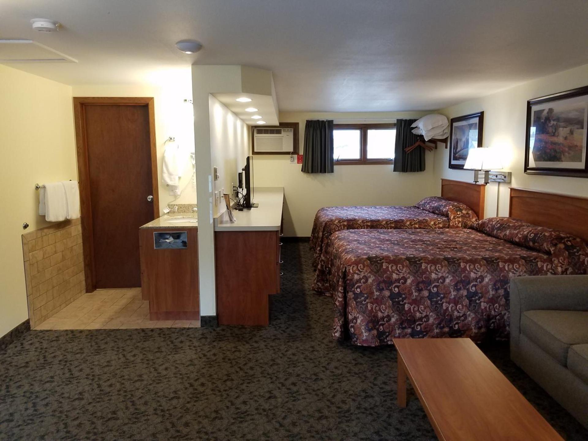 Black Hawk Motel & Suites photo 58