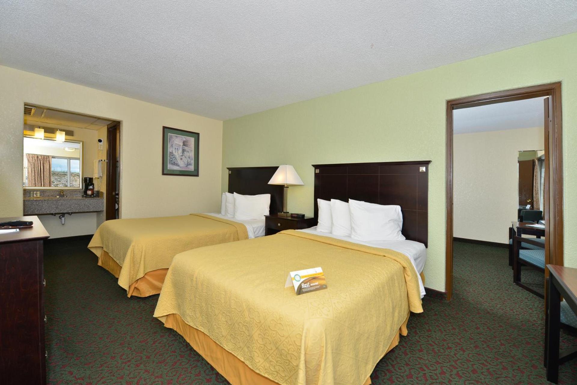 Quality Inn Huntingburg - Jasper photo 42