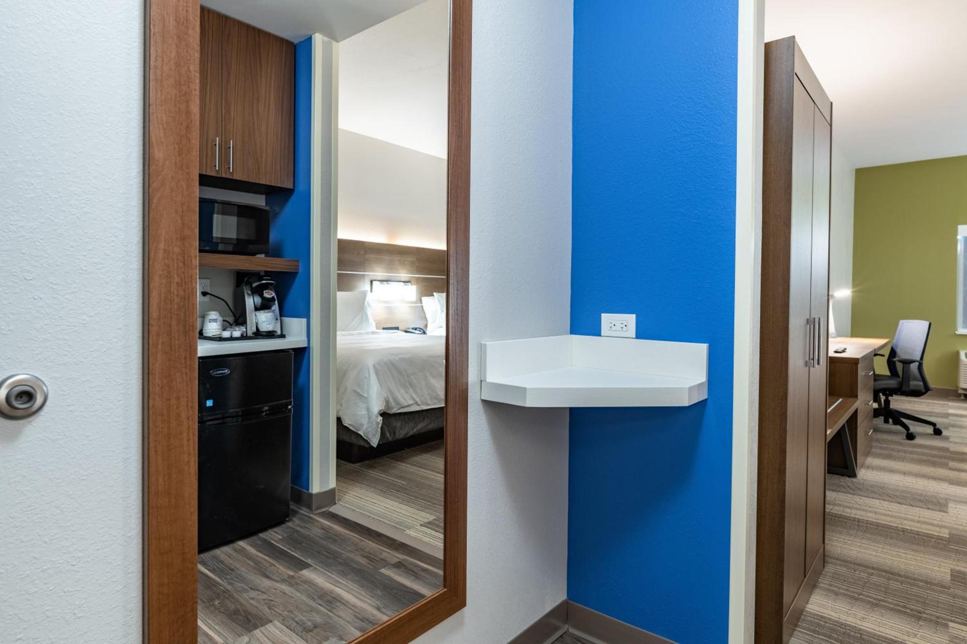 Holiday Inn Express & Suites - Moundsville by IHG photo 31