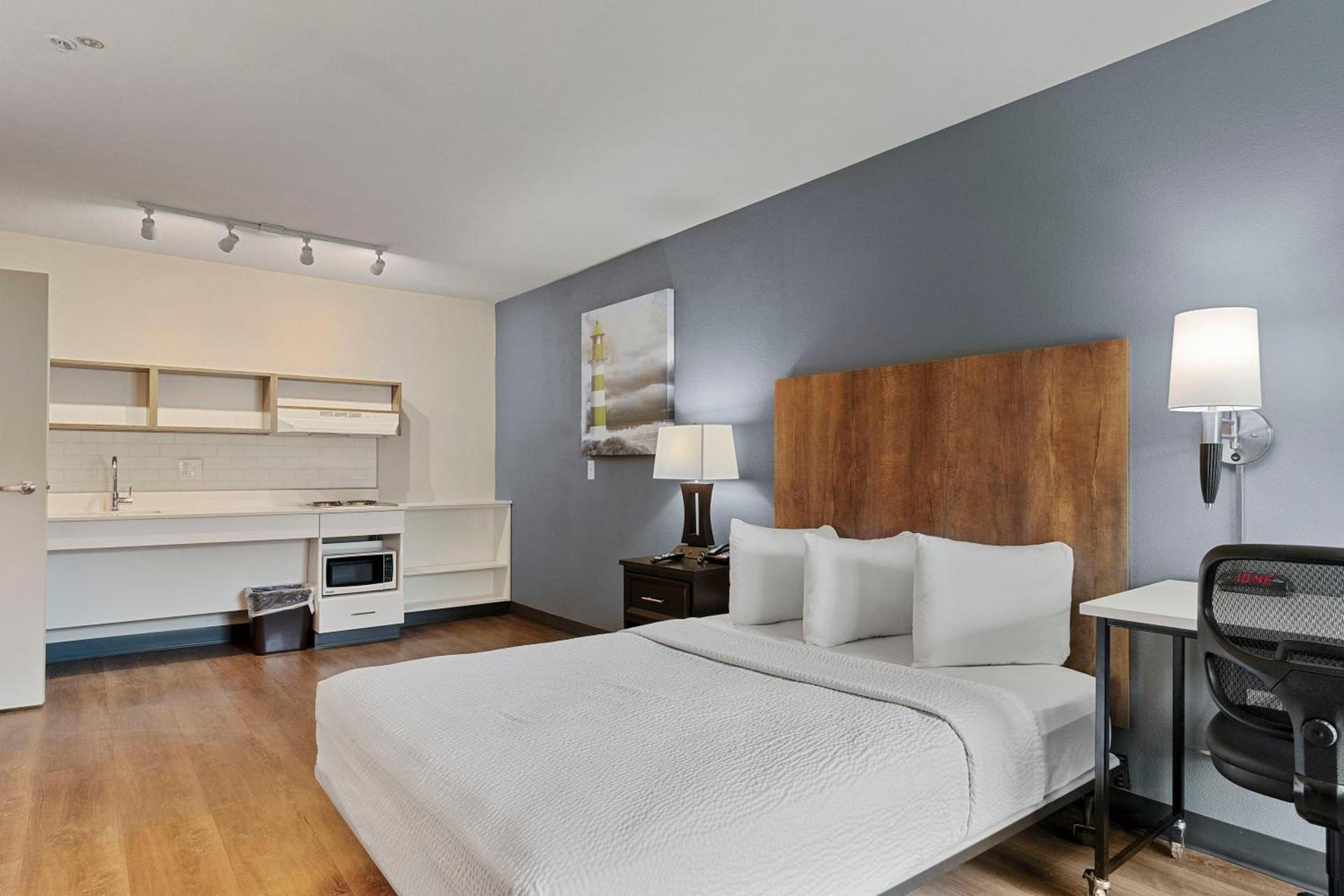 Extended Stay America Suites - San Francisco - San Mateo - SFO photo 60