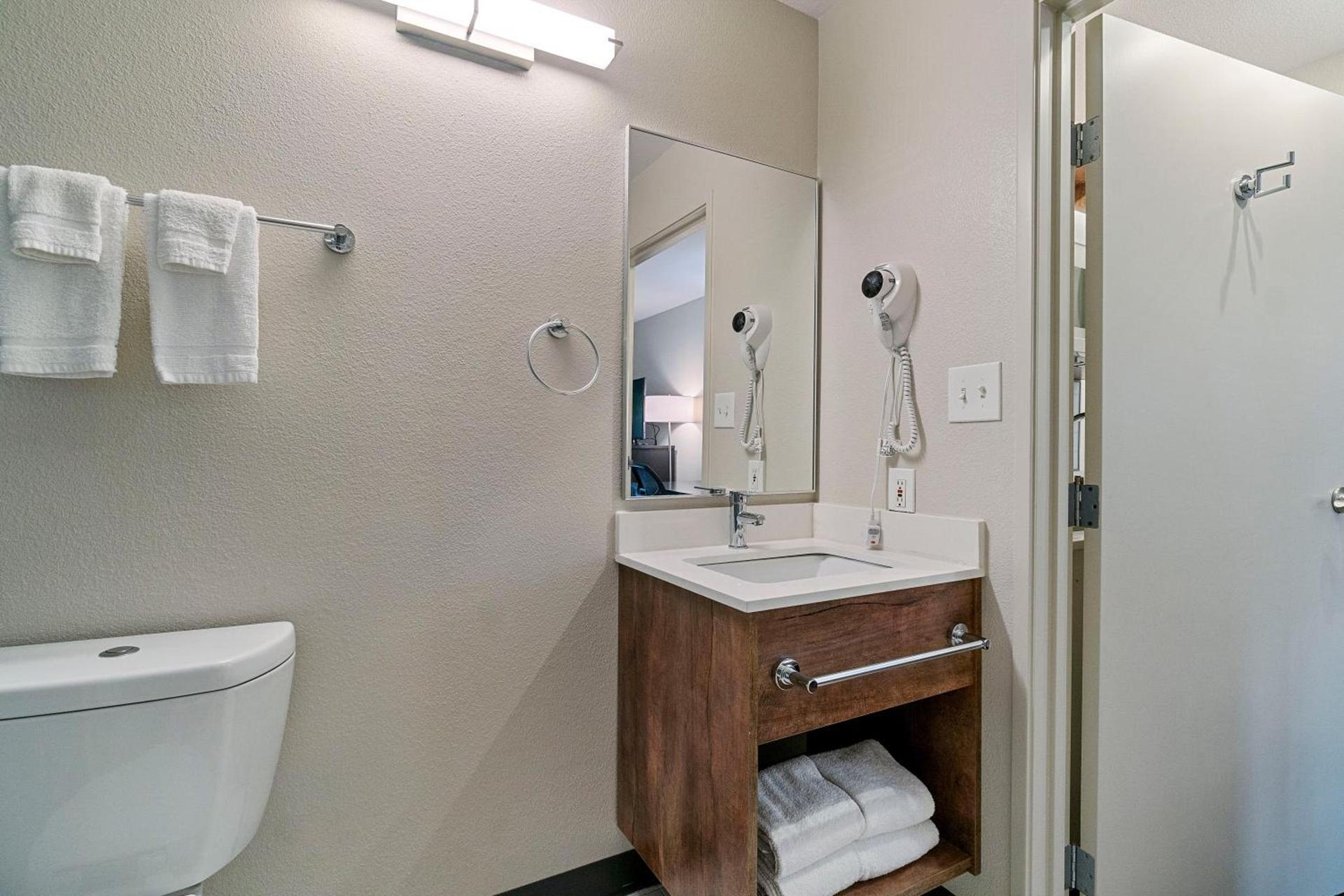 Extended Stay America Suites - San Francisco - San Mateo - SFO photo 62
