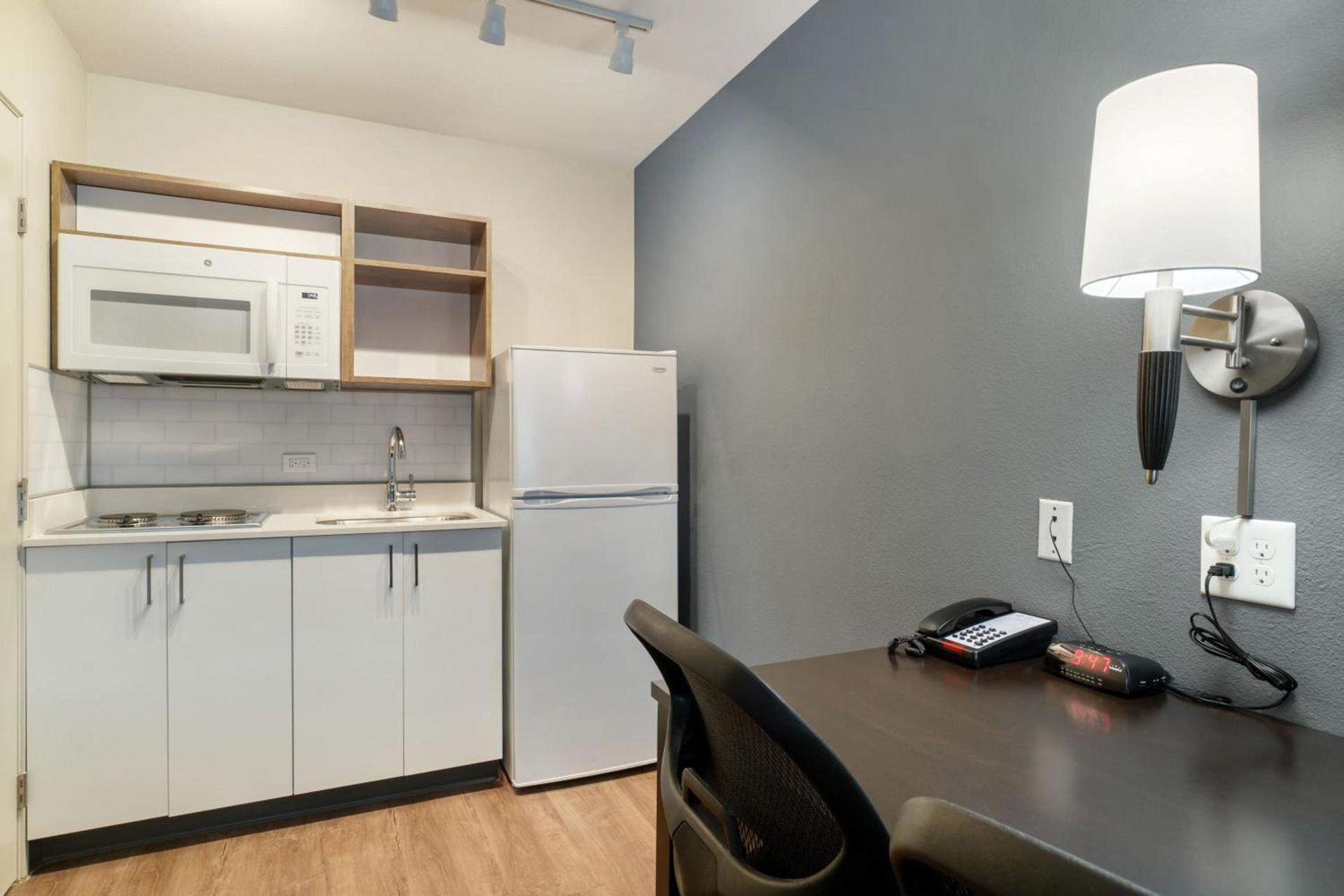 Extended Stay America Suites - San Francisco - San Mateo - SFO photo 76