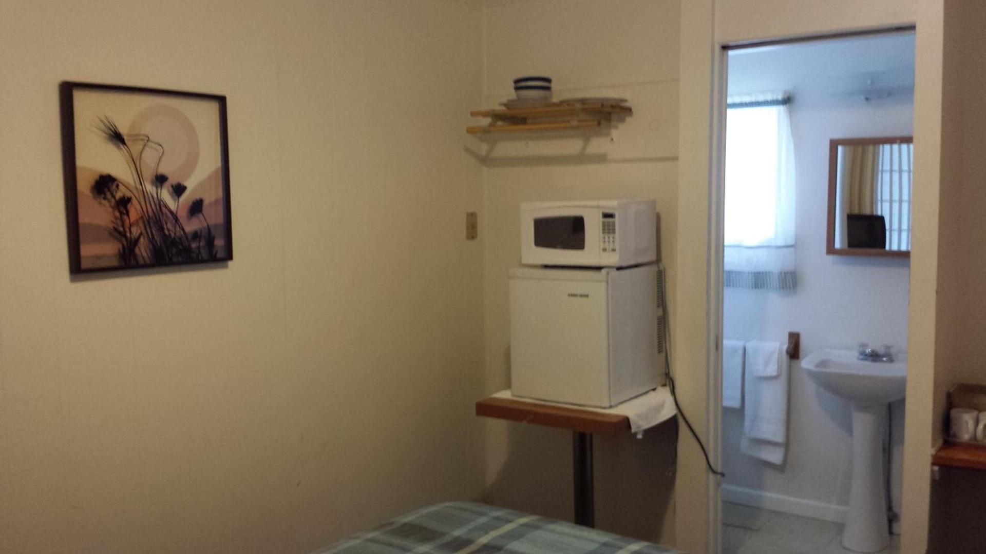 Relax Inn photo 19