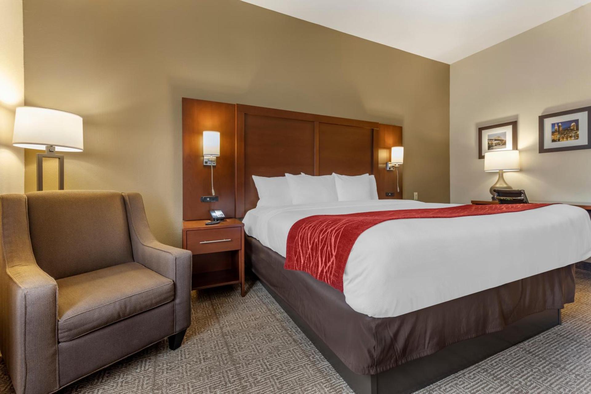 Comfort Inn & Suites Streetsboro - Kent photo 26