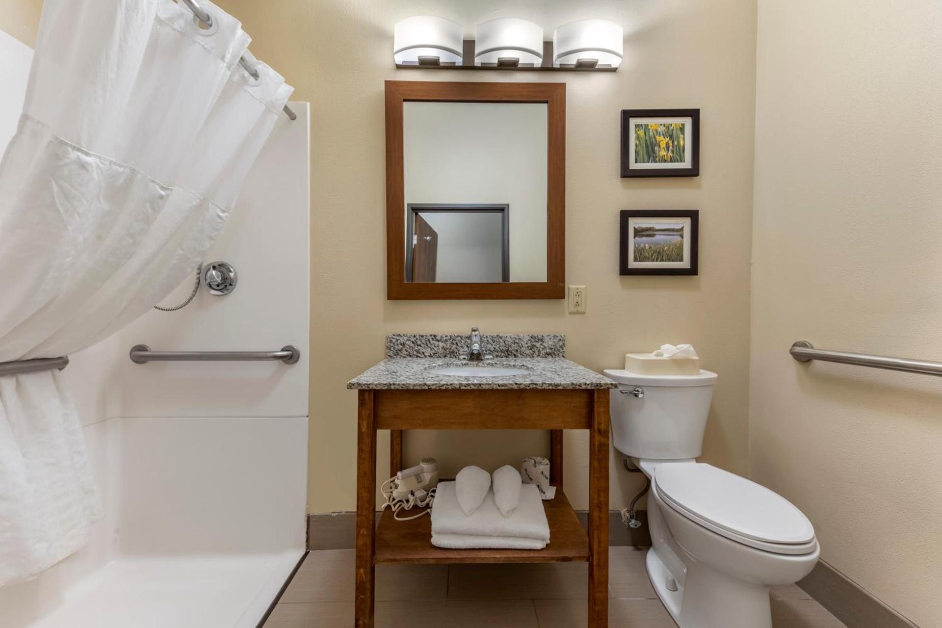 Comfort Inn & Suites Streetsboro - Kent photo 25