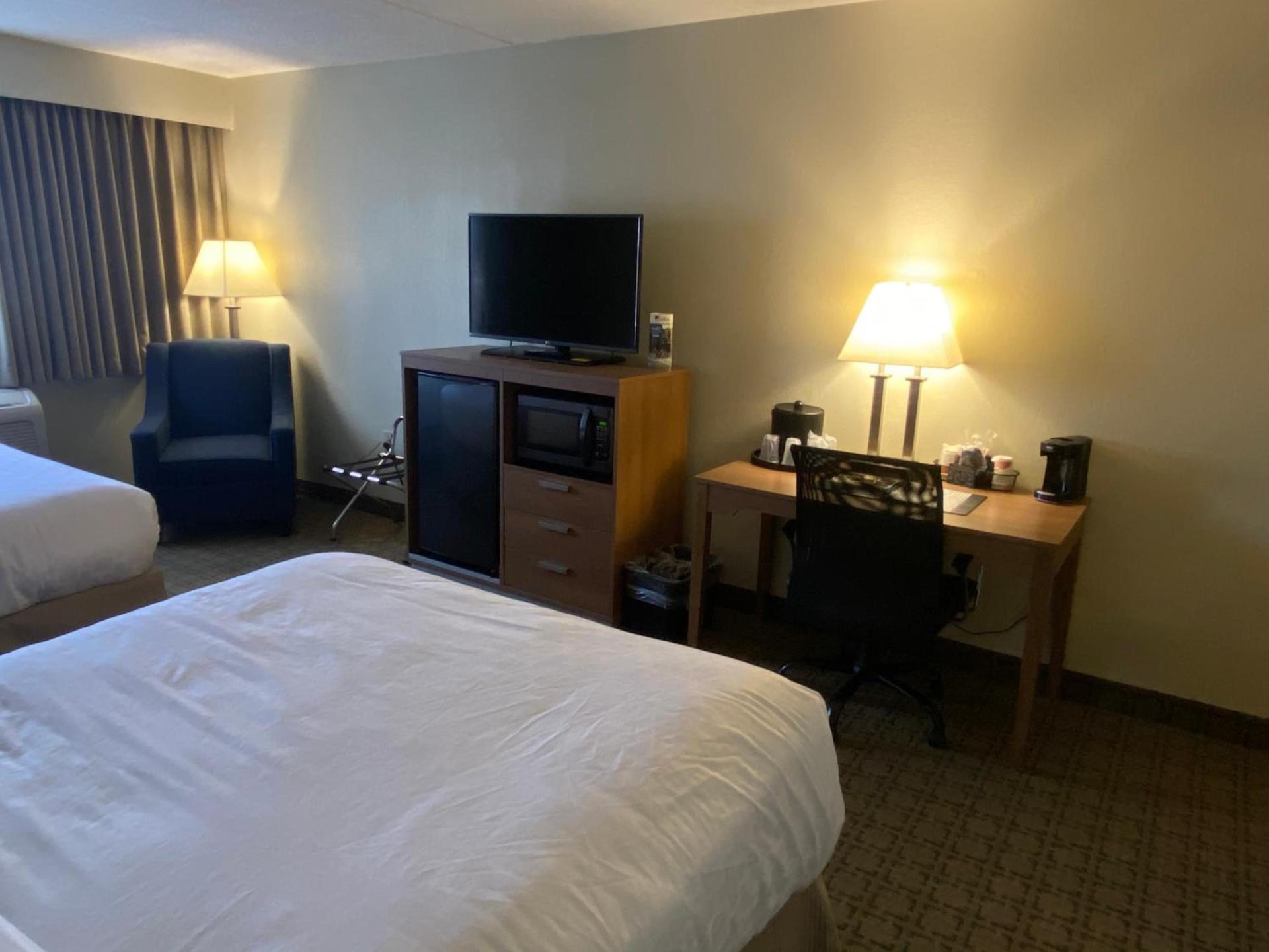 Clarion Inn Harpers Ferry-Charles Town photo 8