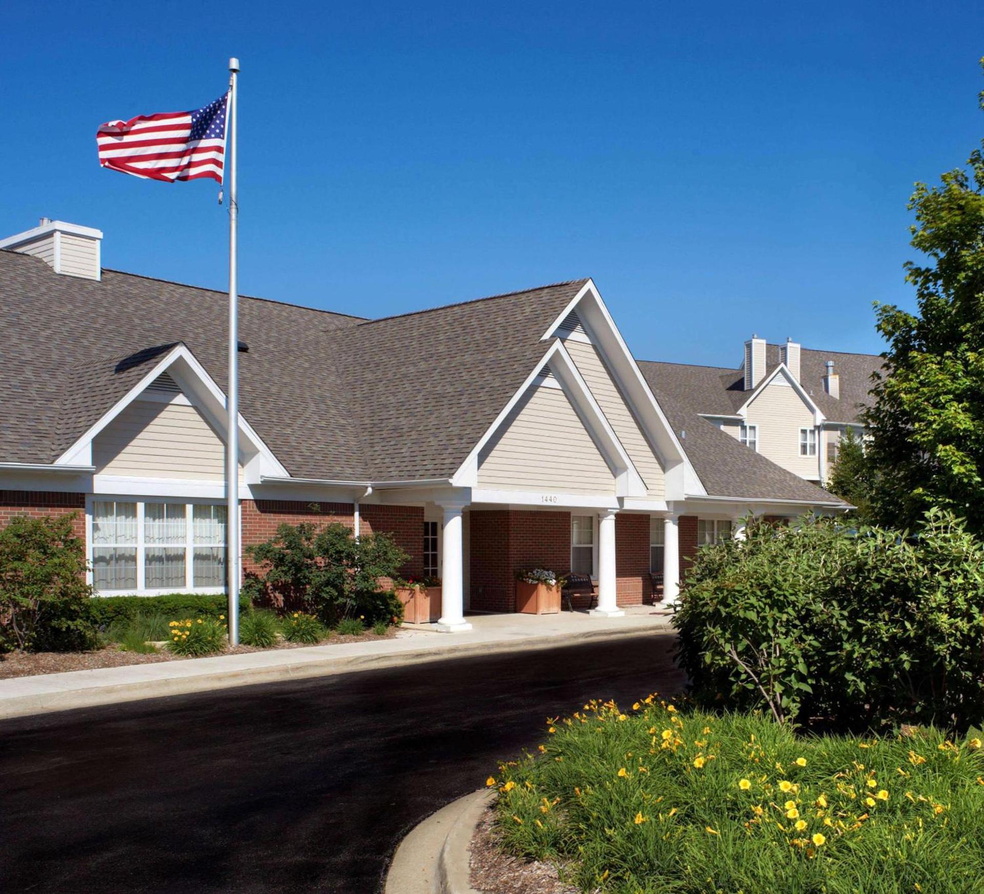Sonesta ES Suites Chicago Waukegan Gurnee — hotel in Waukegan