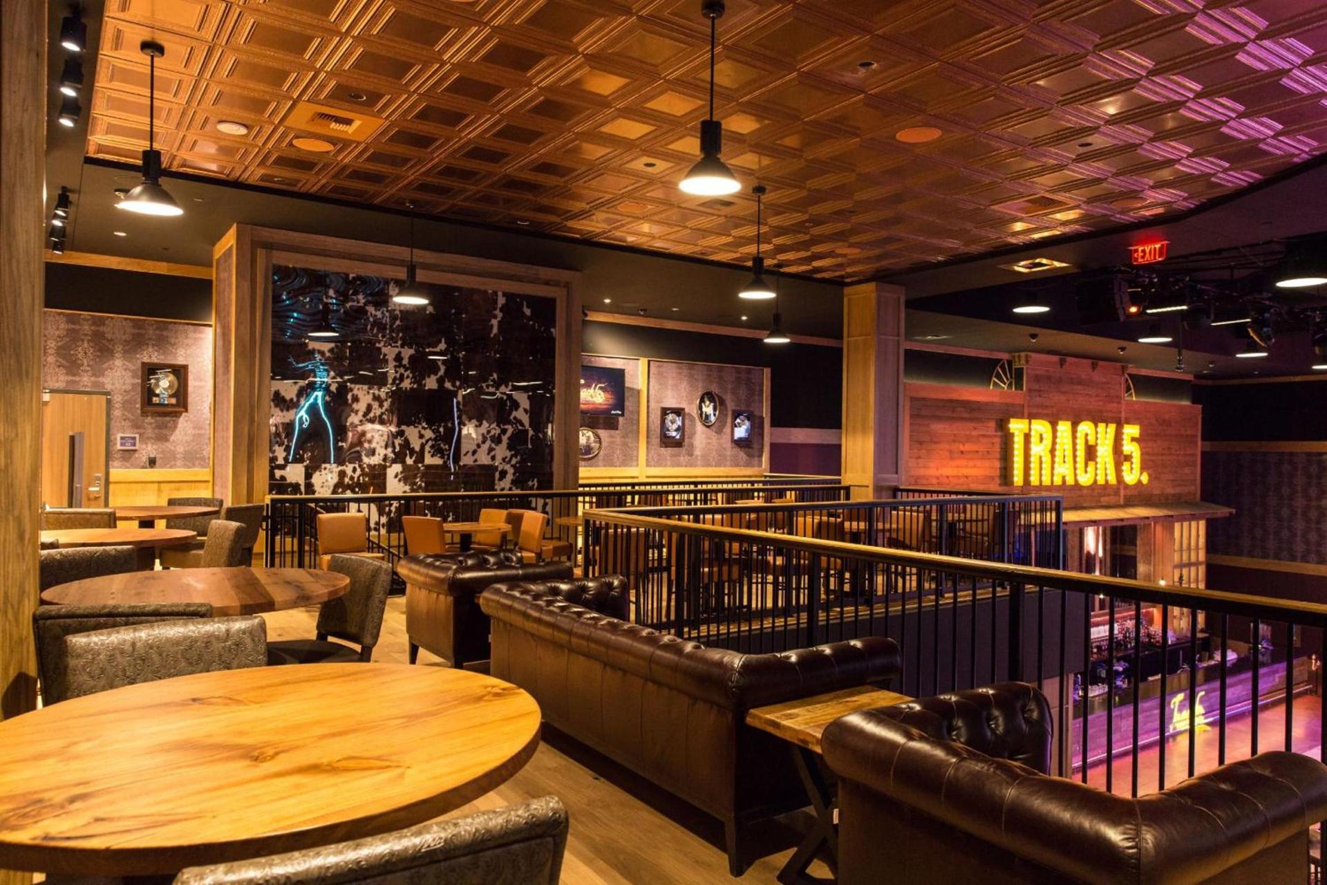 Hard Rock Hotel & Casino Tulsa photo 27