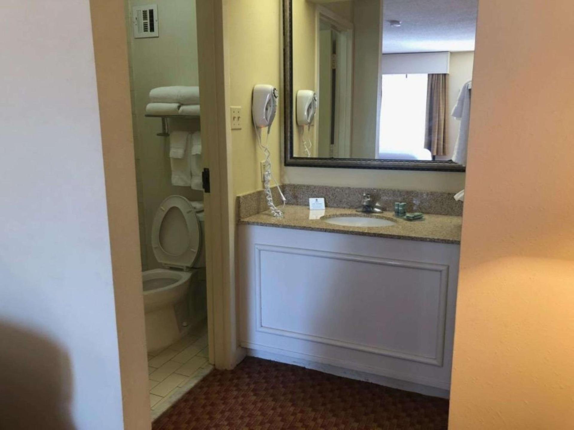 Best Western Hickory photo 26