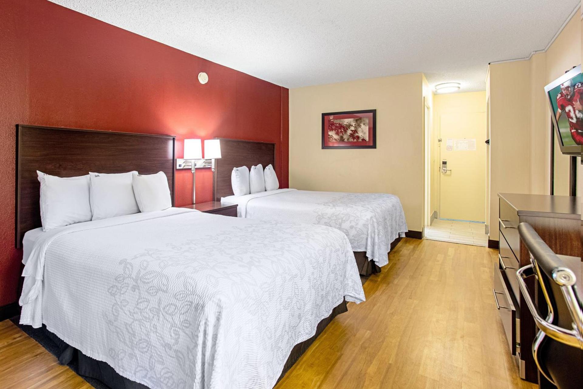 Red Roof Inn PLUS+ Wichita East photo 18