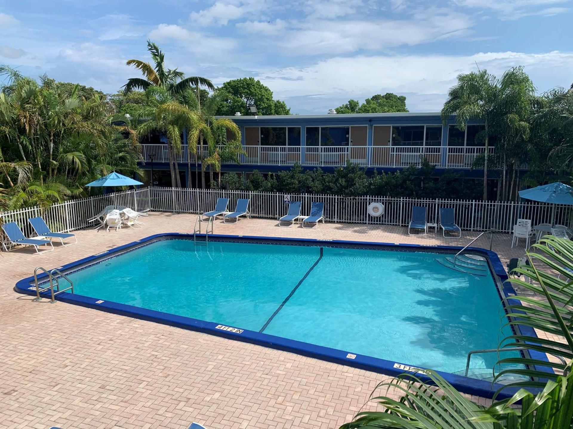 Rodeway Inn & Suites Fort Lauderdale Airport & Cruise Port photo 84