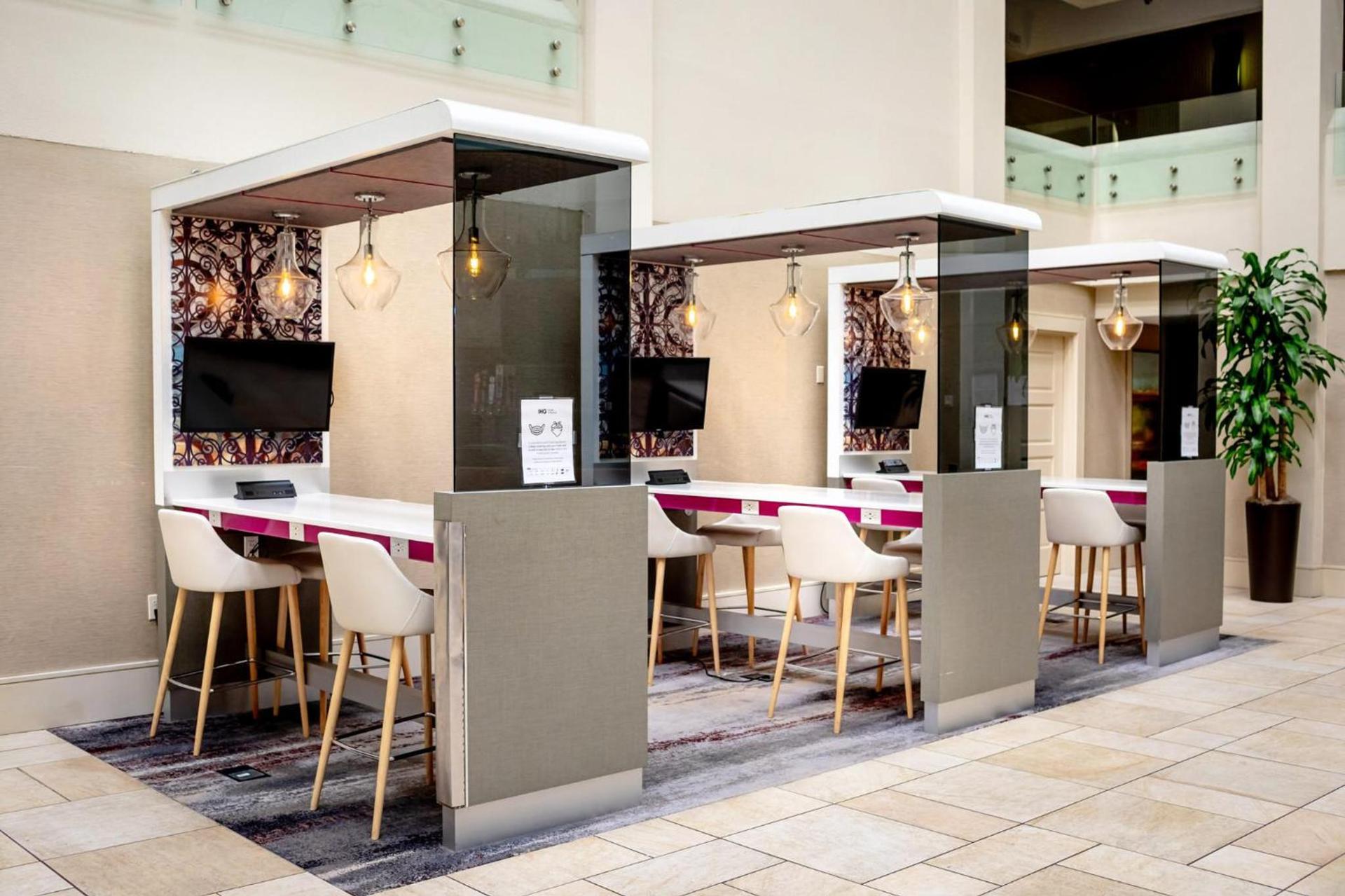 Crowne Plaza Charleston by IHG photo 57