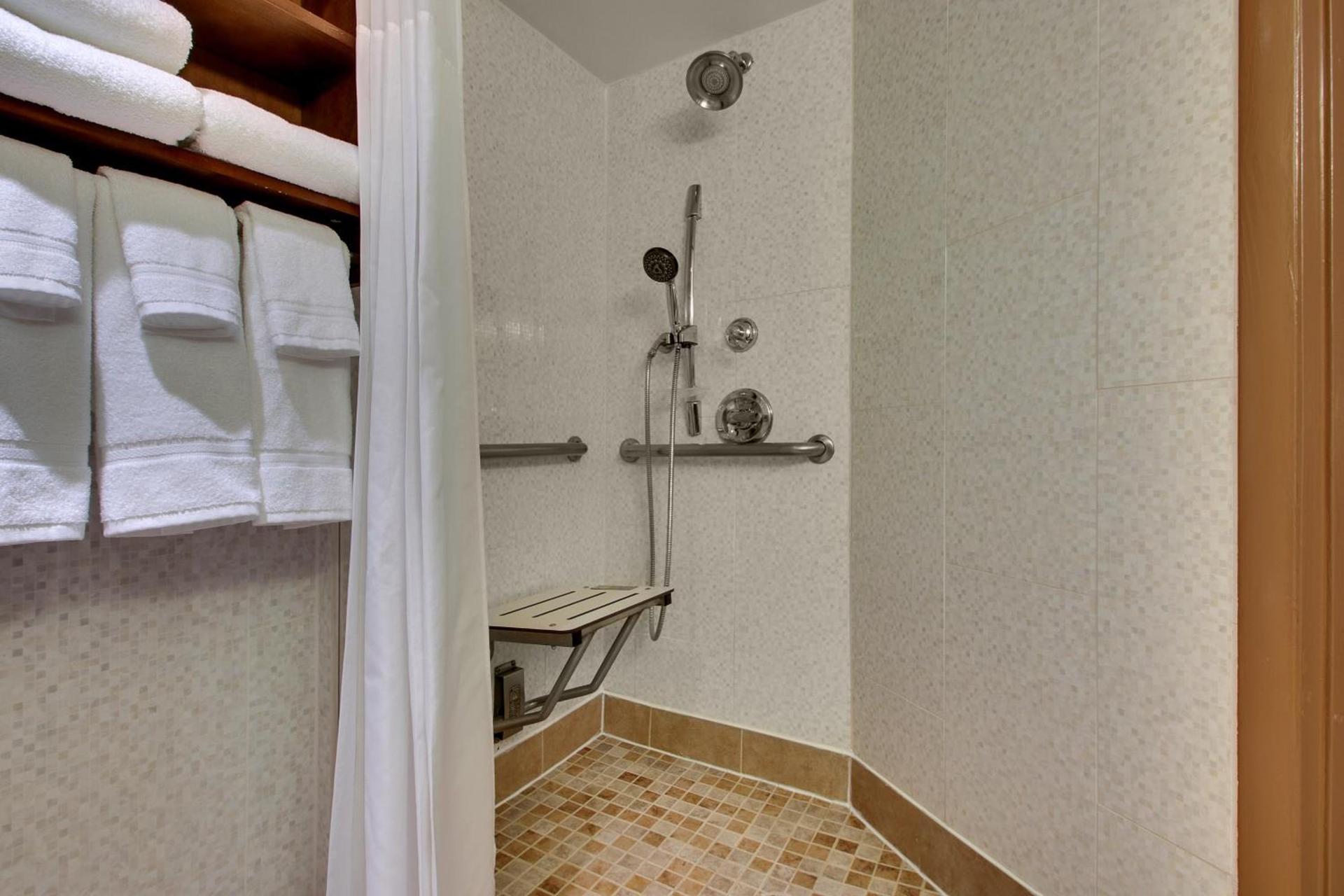 Holiday Inn Express Washington DC Silver Spring by IHG photo 20