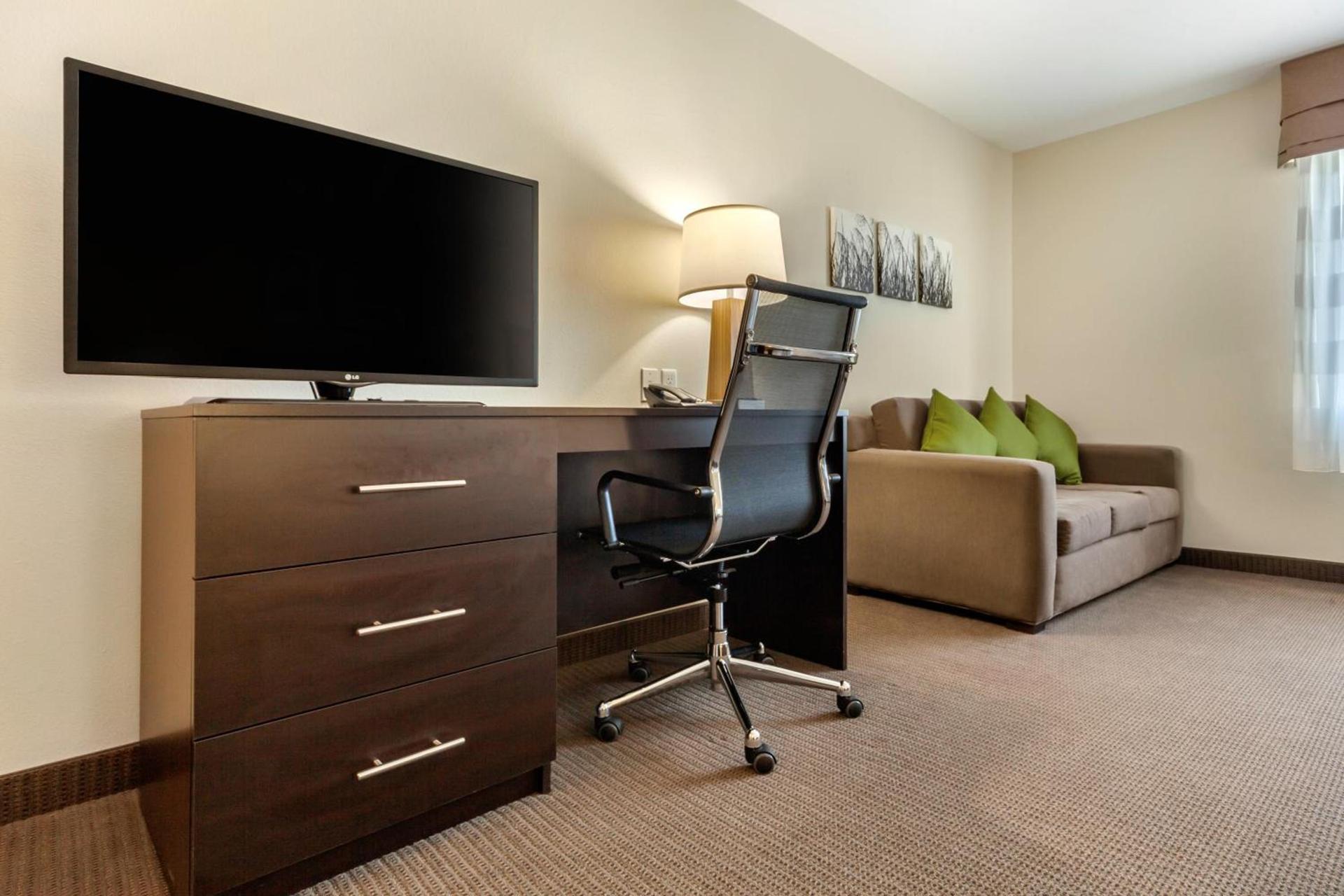 Sleep Inn & Suites Devils Lake photo 27
