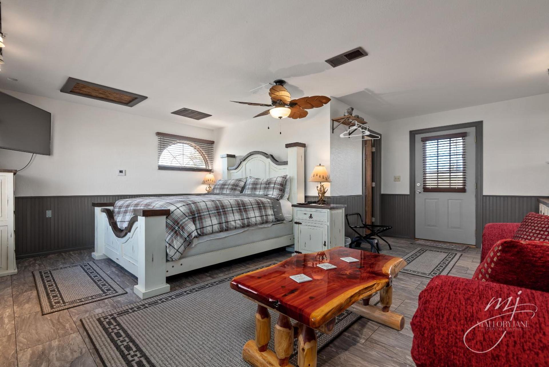 Fairway Inn photo 26