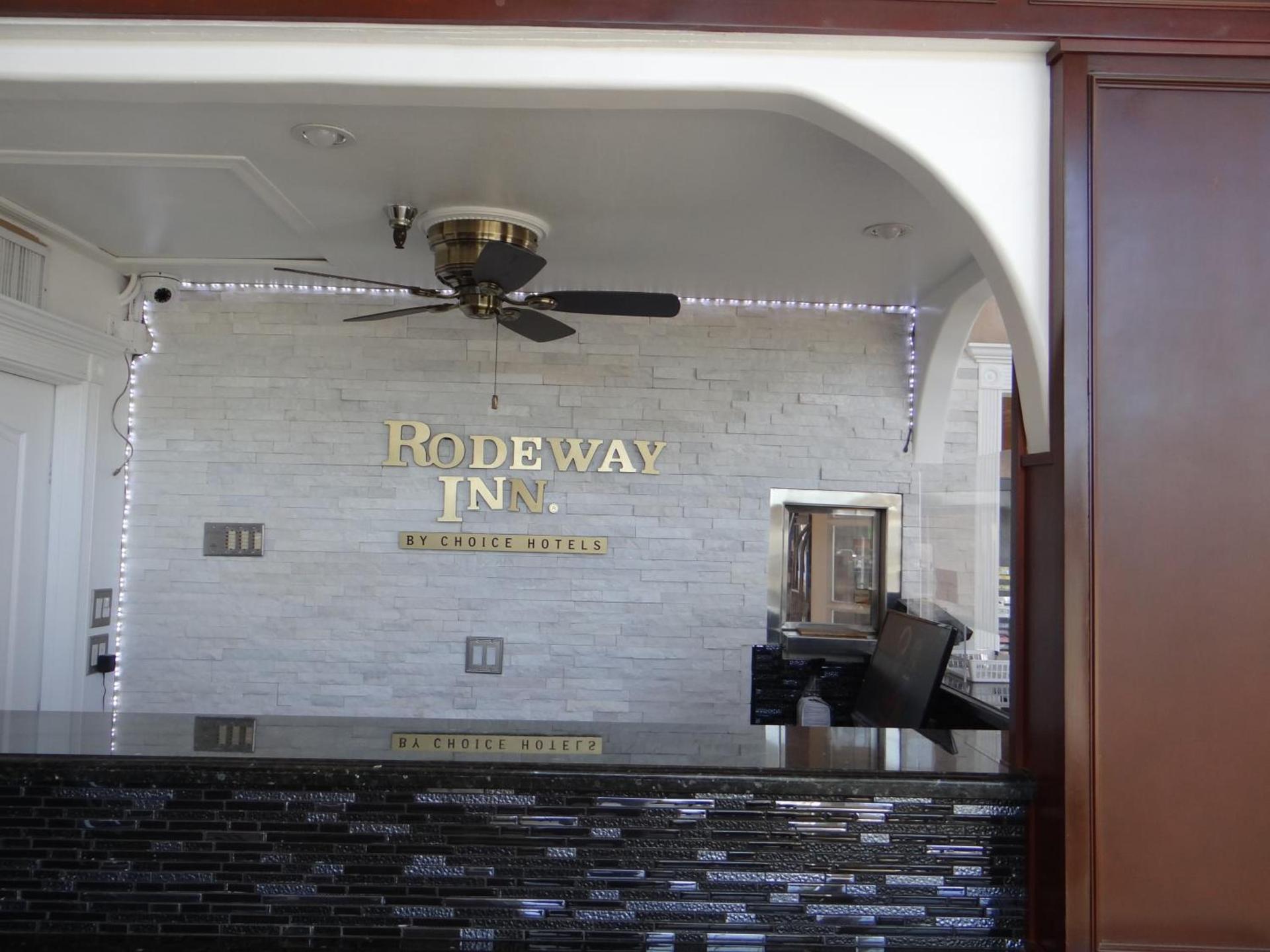 Rodeway Inn Cypress - Buena Park photo 2