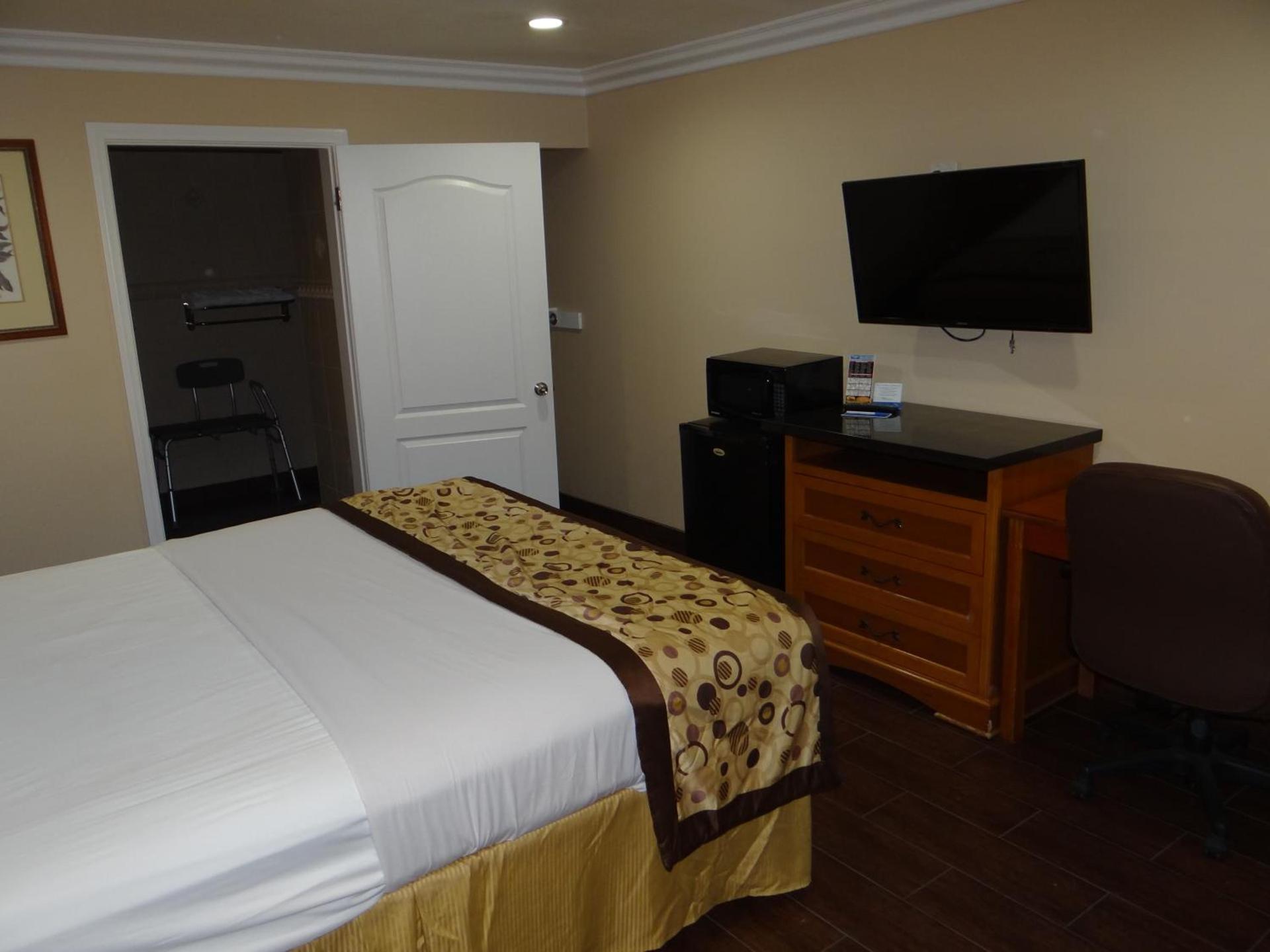 Rodeway Inn Cypress - Buena Park photo 26