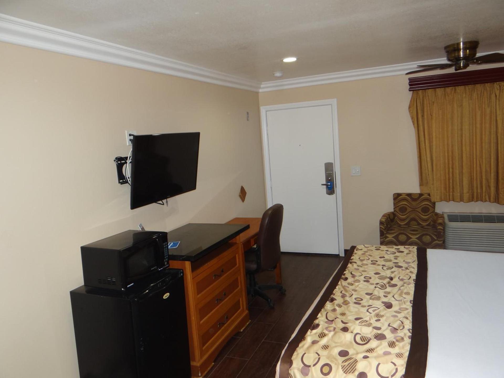 Rodeway Inn Cypress - Buena Park photo 24