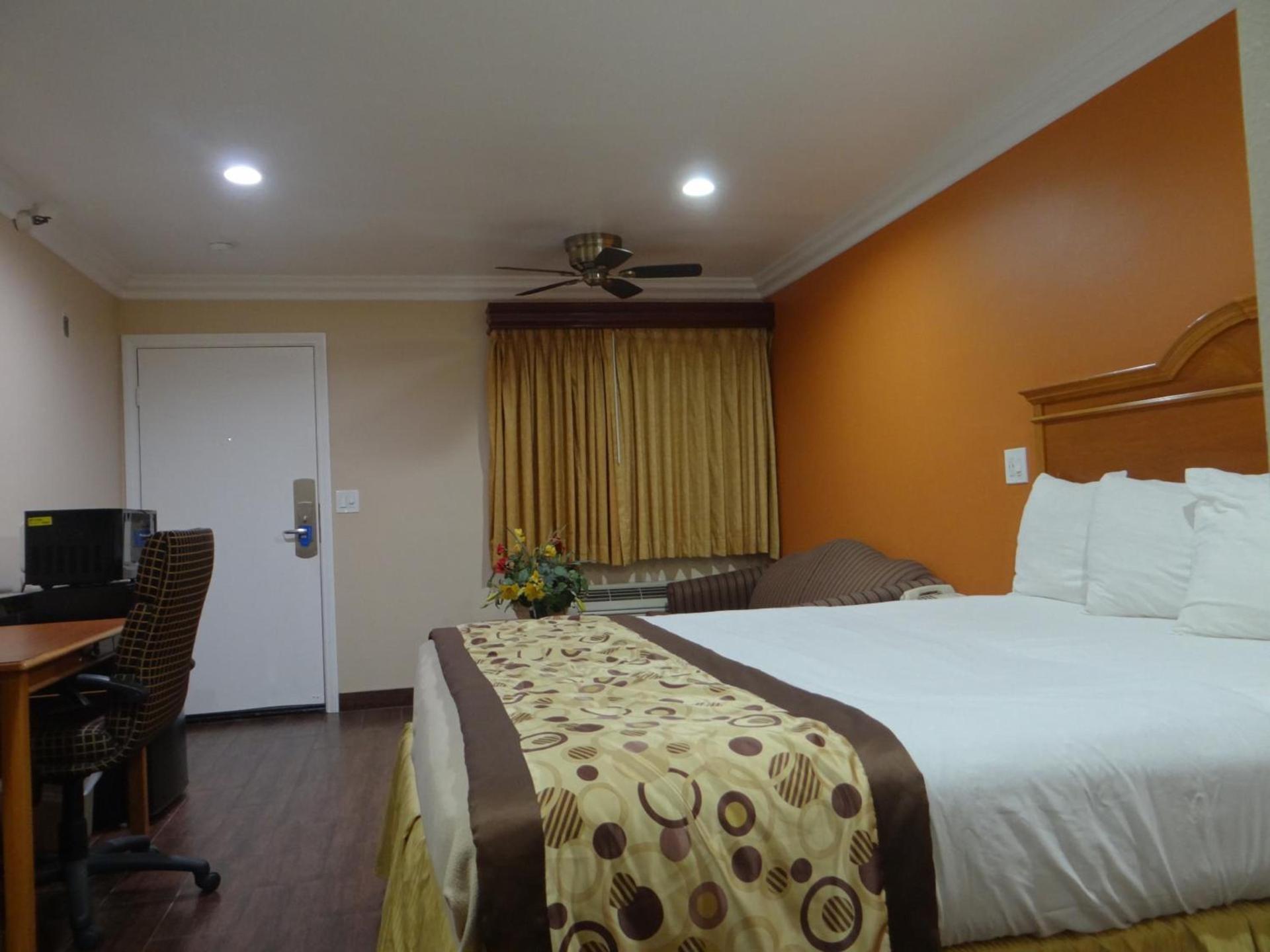 Rodeway Inn Cypress - Buena Park photo 28