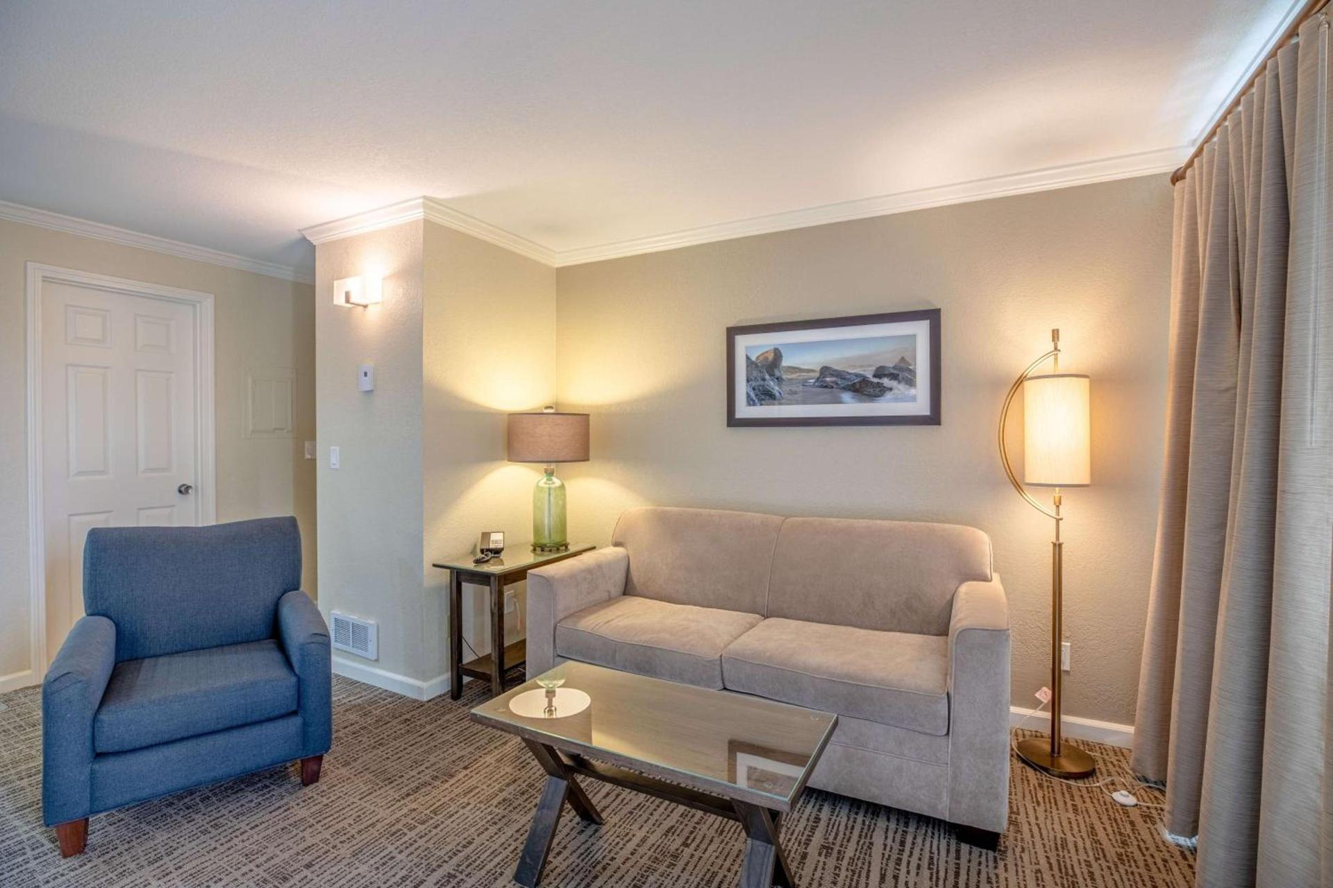 Best Western Inn at Face Rock photo 47
