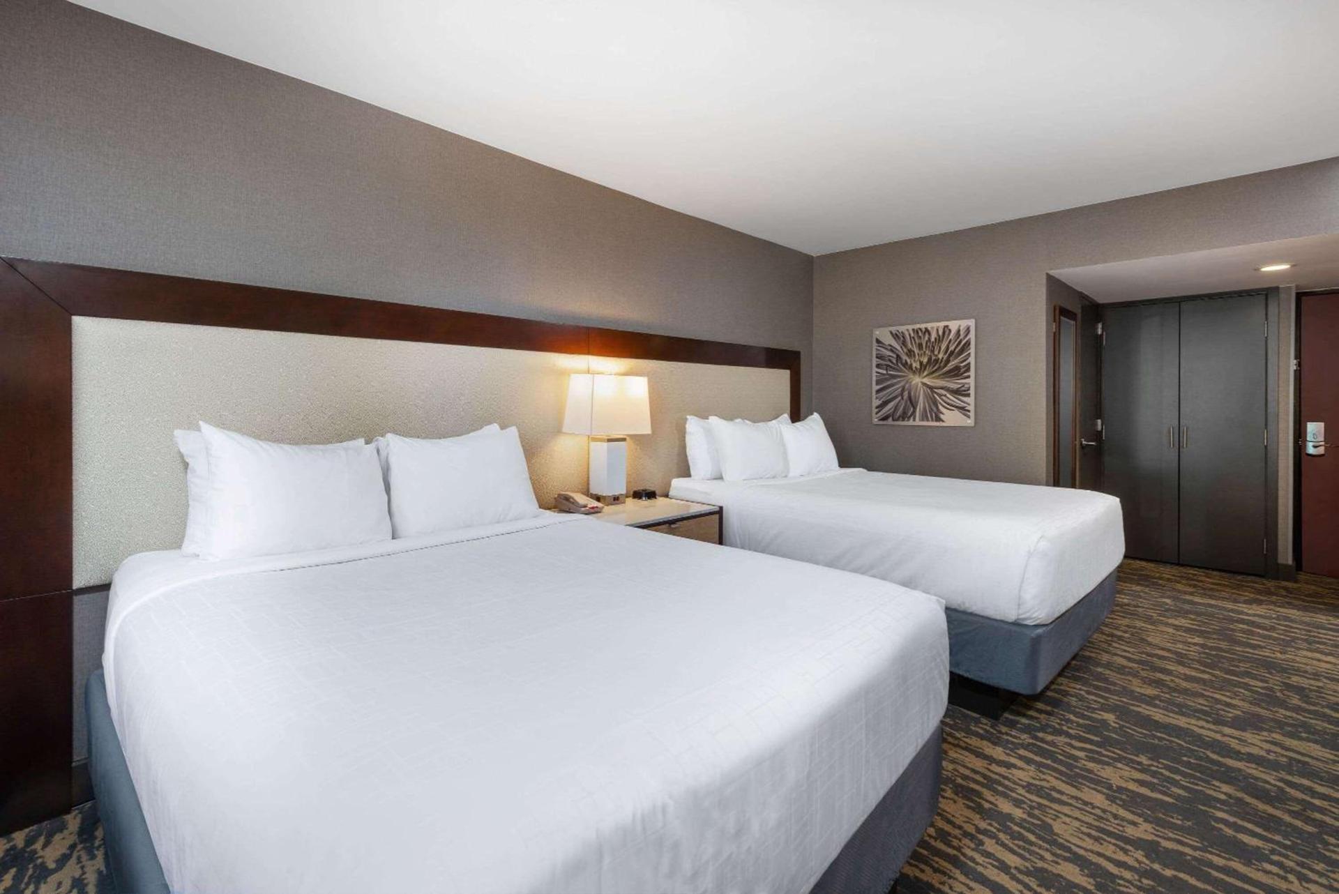 Wyndham Lancaster Resort and Convention Center photo 16