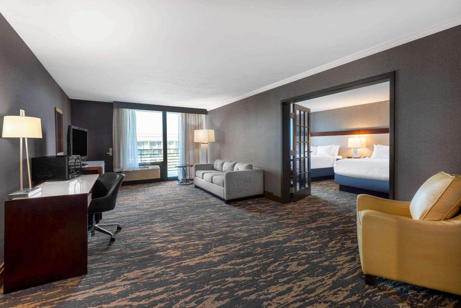 Wyndham Lancaster Resort and Convention Center photo 25