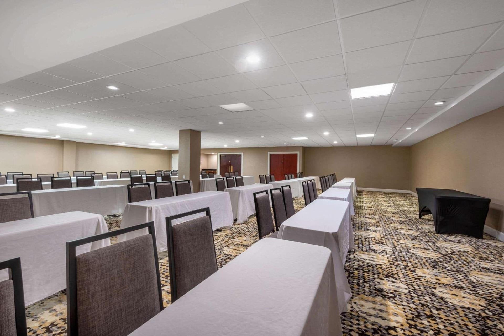 Wyndham Lancaster Resort and Convention Center photo 50