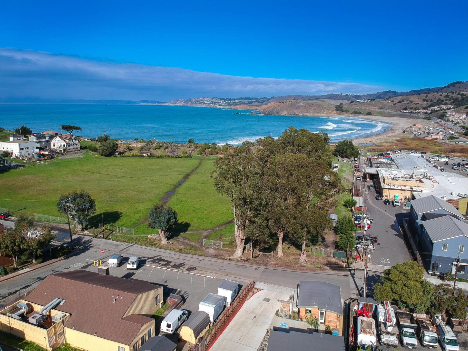 Anchor Inn Pacifica photo 67